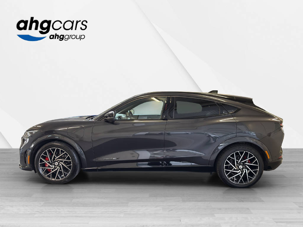 FORD Mustang Mach-E Extended GT AWD-showroom-element-1