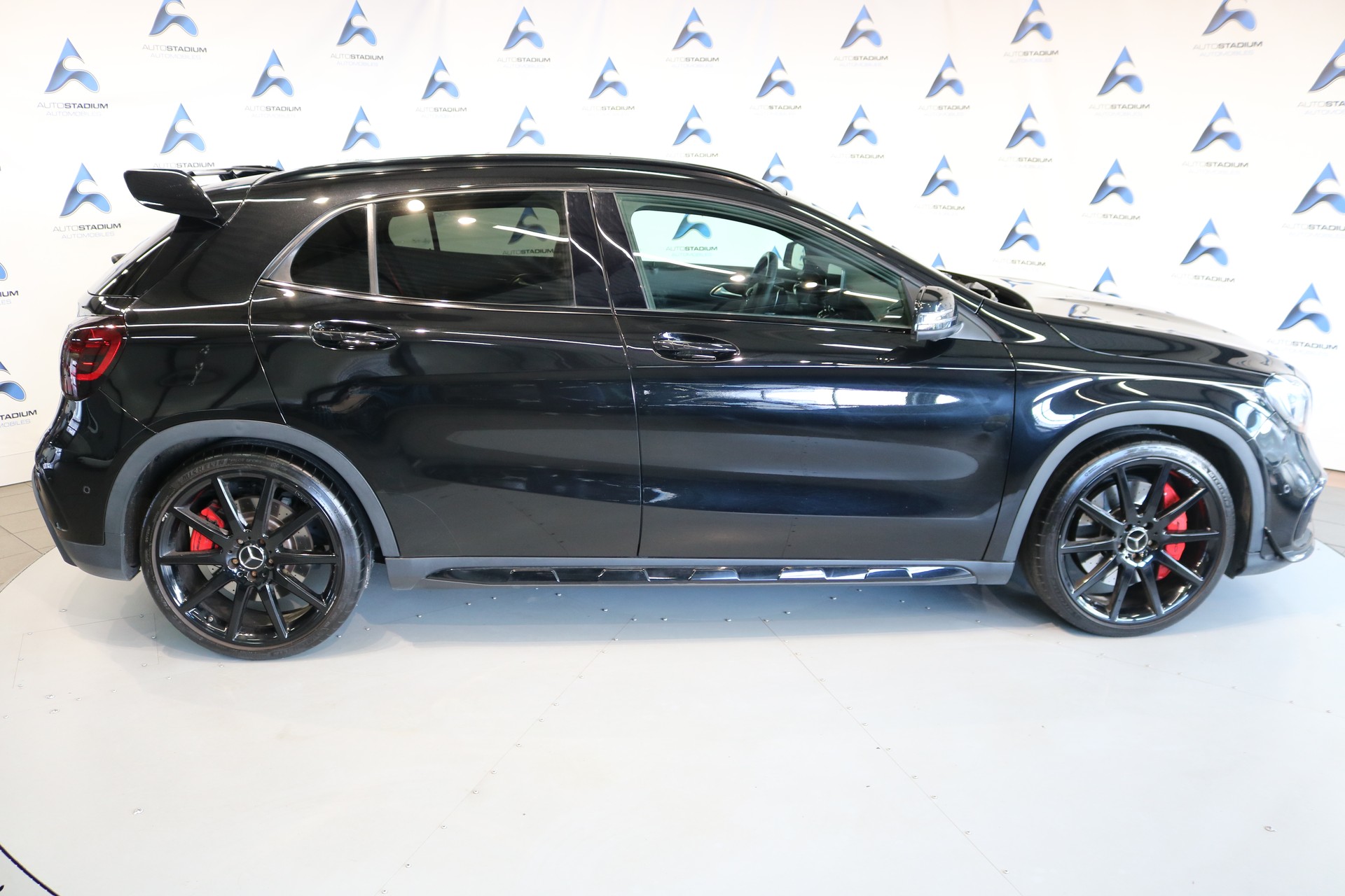 MERCEDES-BENZ GLA 45 AMG Night Edition 4Matic 7G-DCT-image-19