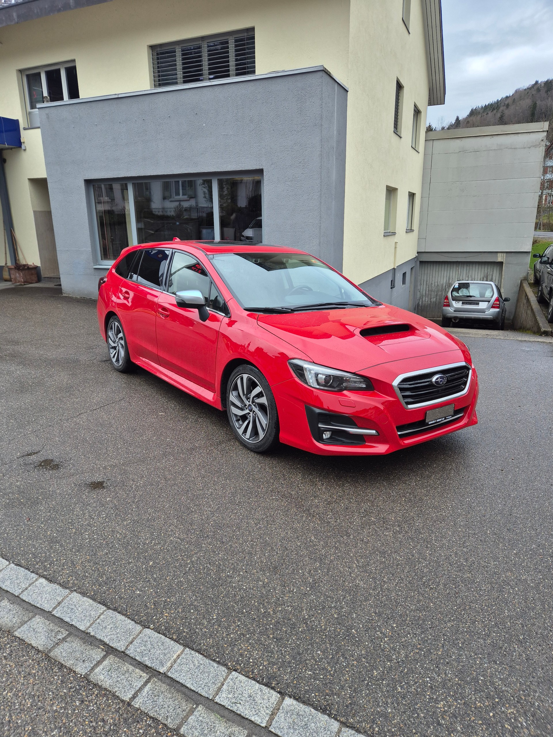 SUBARU Levorg 1.6DIT Luxury AWD Lineartronic-image-2