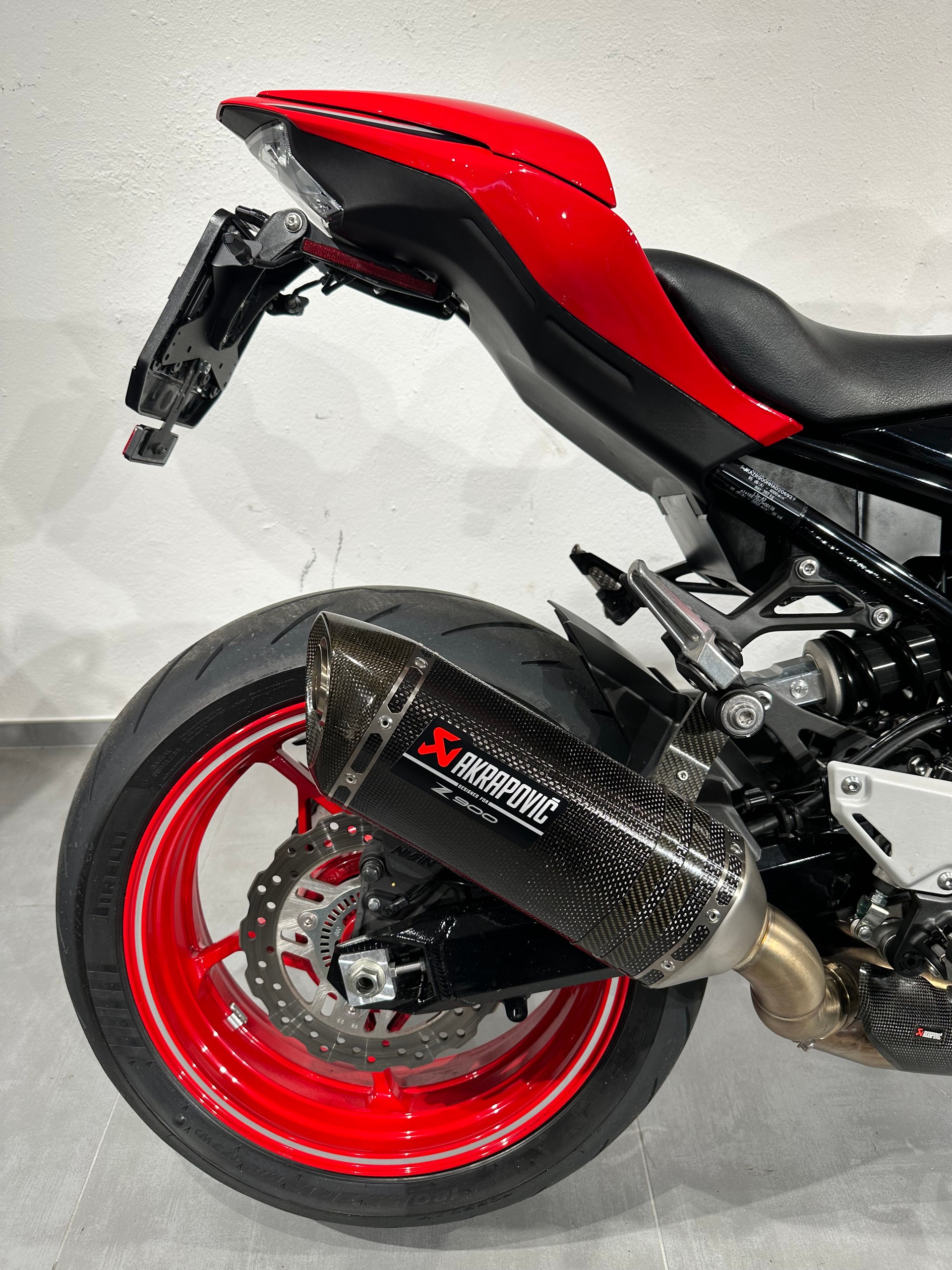 KAWASAKI Z 900-image-4