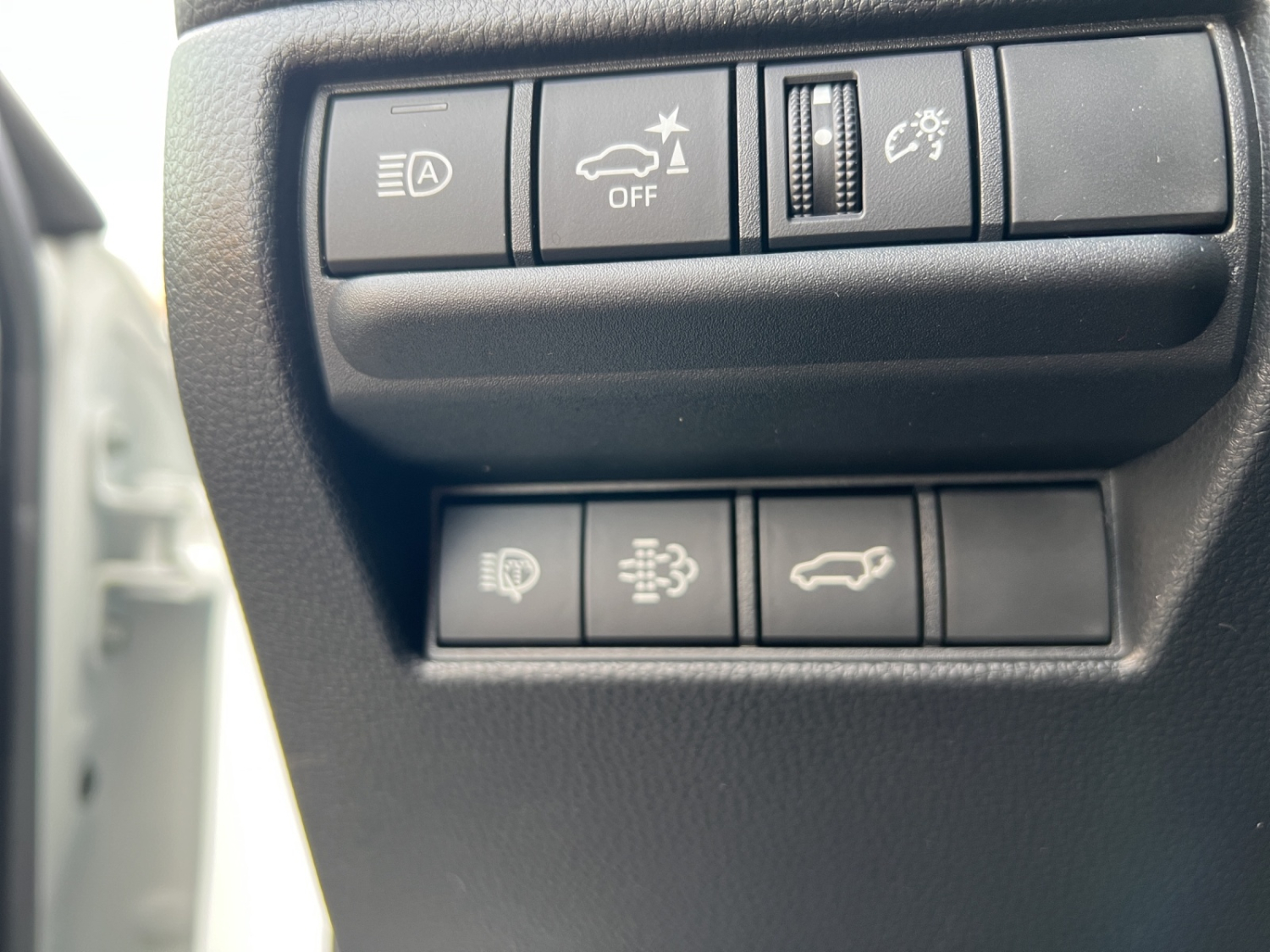 TOYOTA Land Cruiser 2.8 D 48V Invincible-image-14