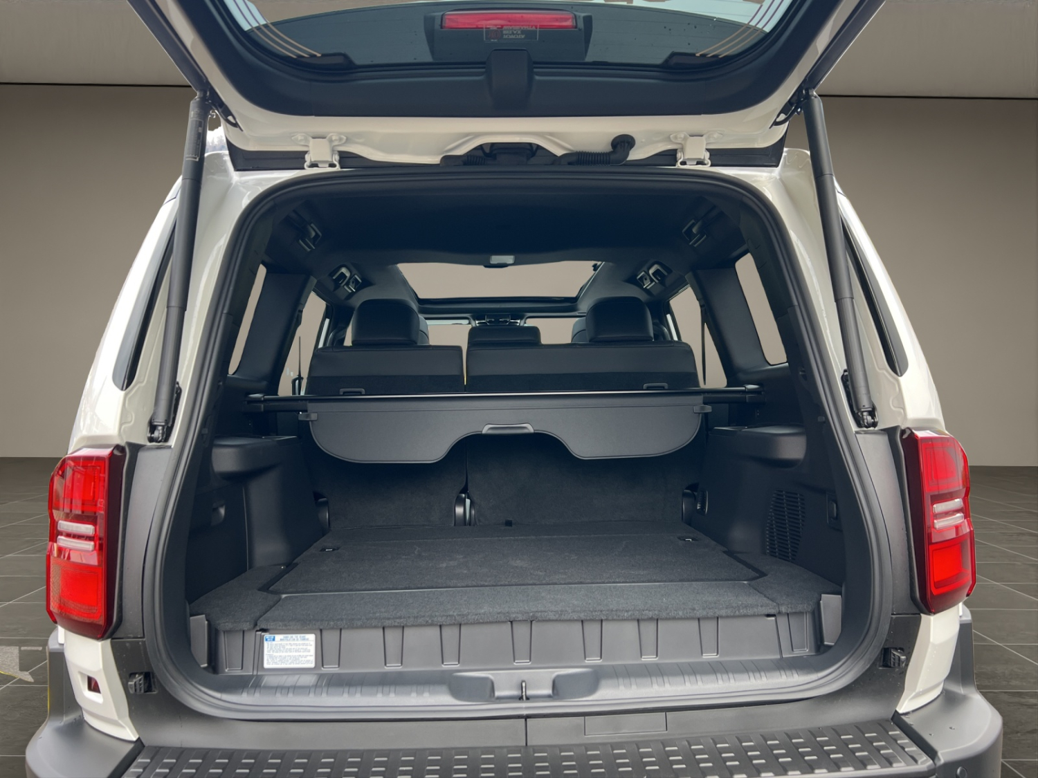 TOYOTA Land Cruiser 2.8 D 48V Invincible-image-17