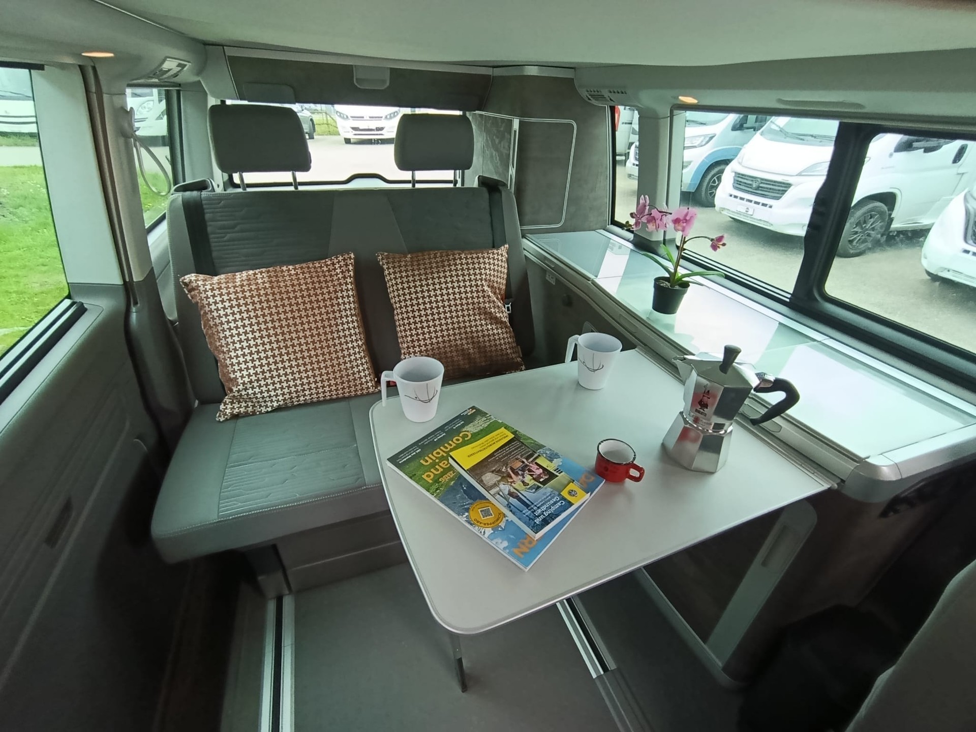 VW T6.1 Ocean Liberty ***3er E-Fahrradträger für AHK***Heckauszug***8-fach bereift***Standheizung Luft und Wasser- Zusatzheizung***-showroom-element-1