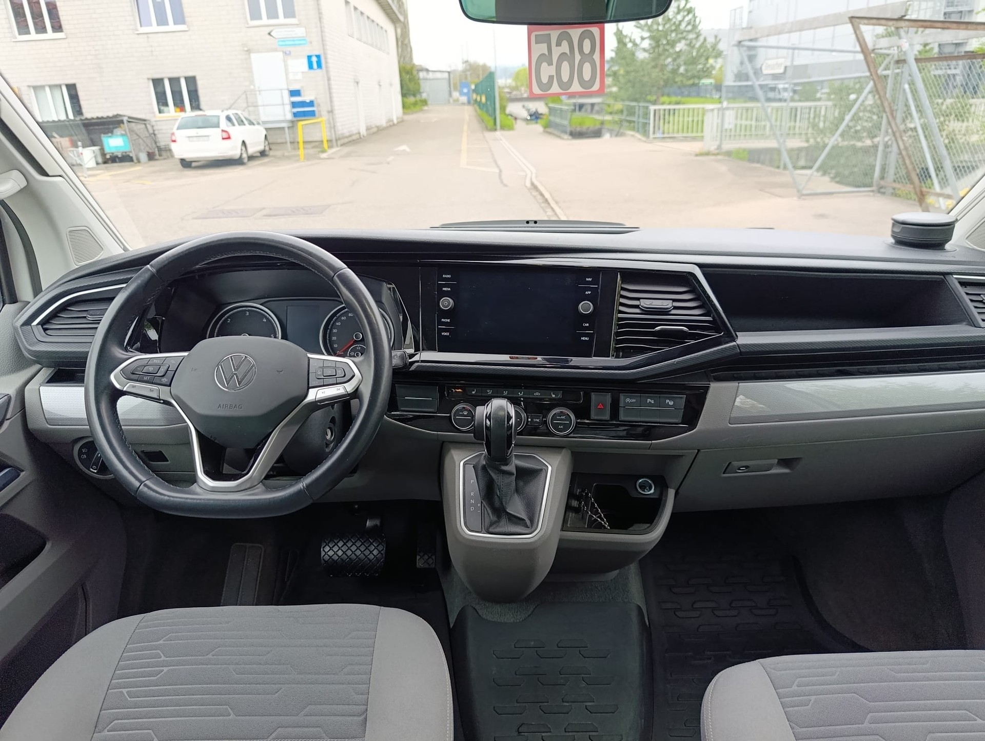 VW T6.1 Ocean Liberty ***3er E-Fahrradträger für AHK***Heckauszug***8-fach bereift***Standheizung Luft und Wasser- Zusatzheizung***-image-6