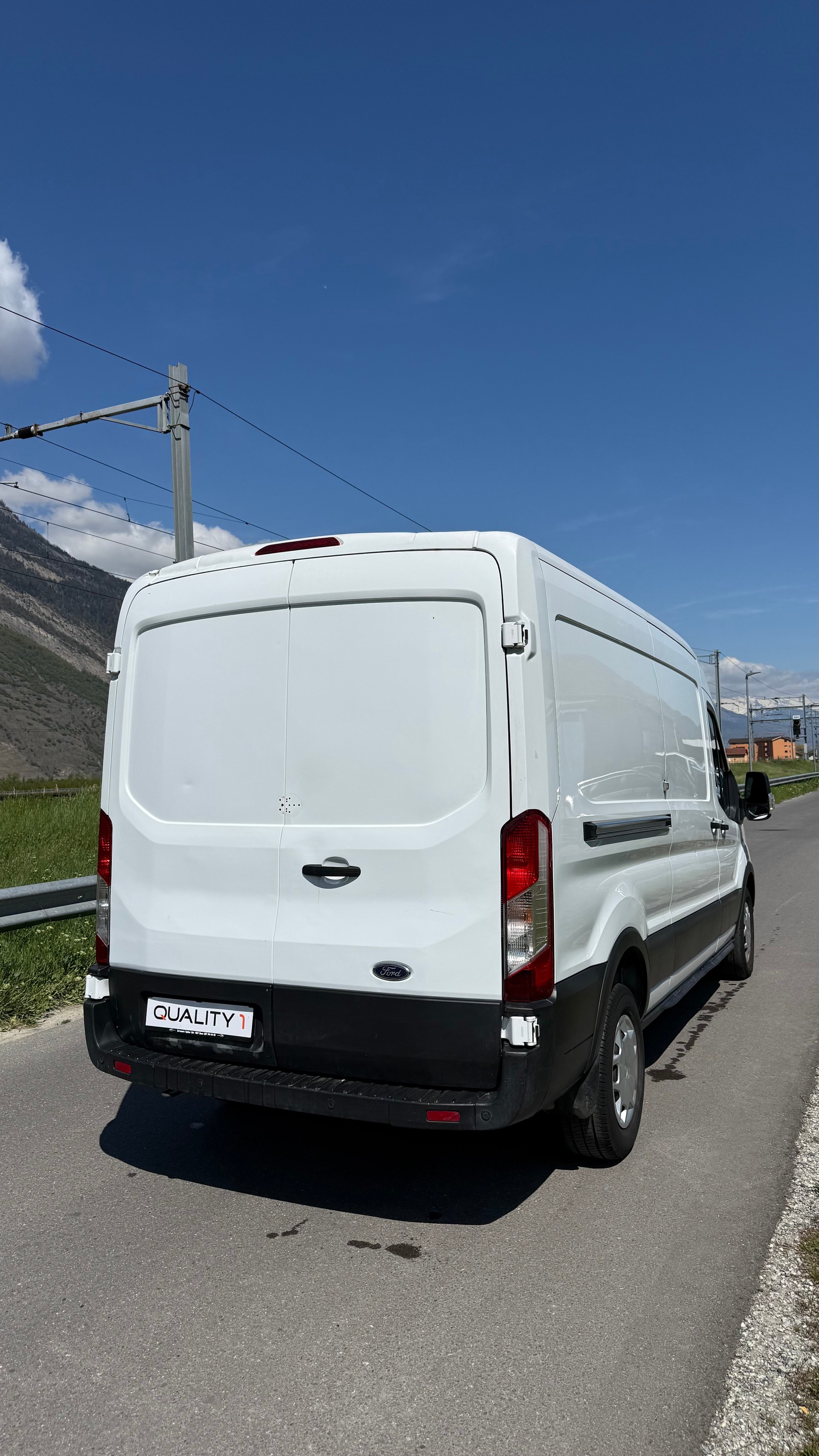 FORD Transit-image-3