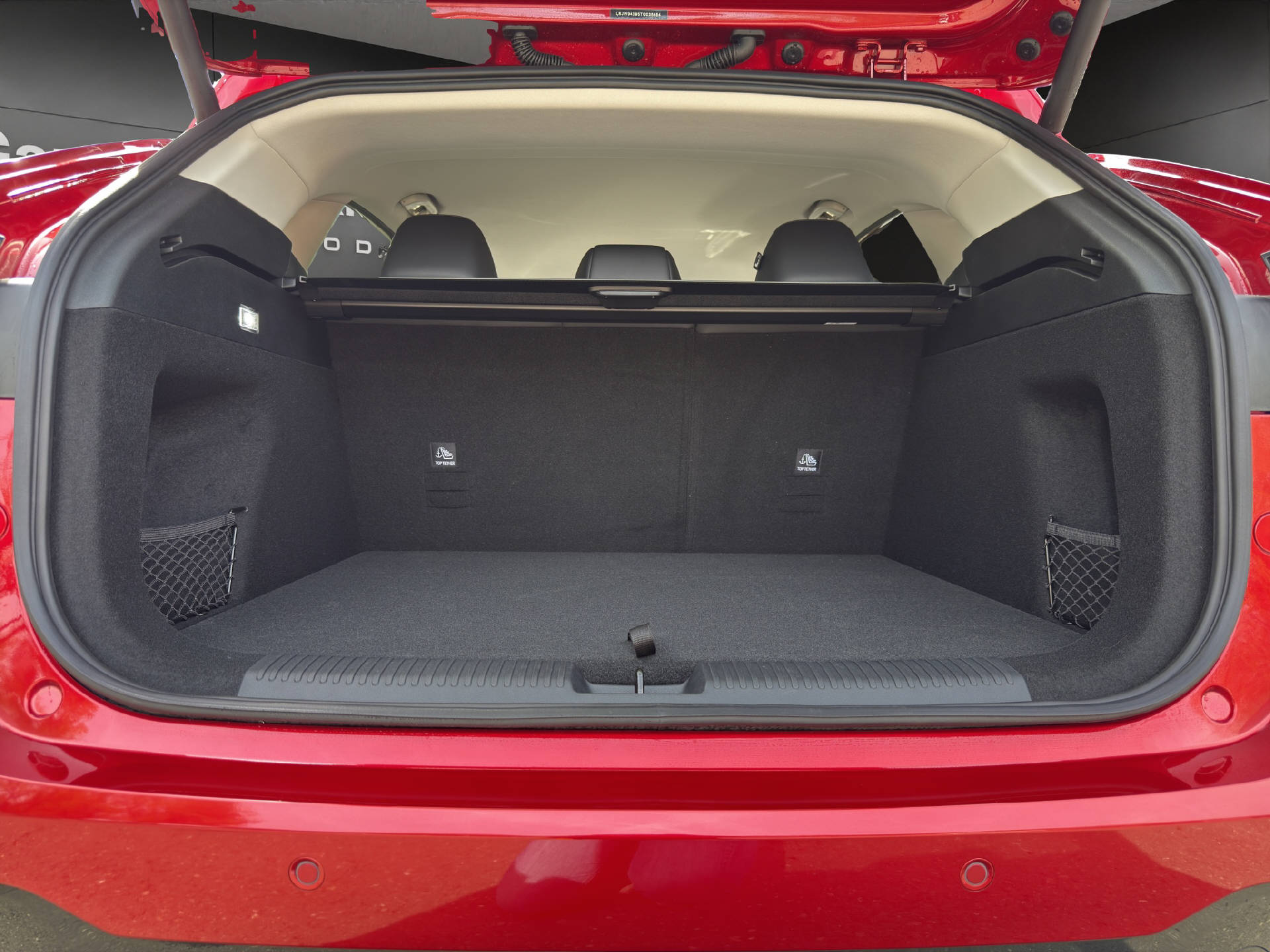 MG HS 1.5 Hybrid Luxury-image-12
