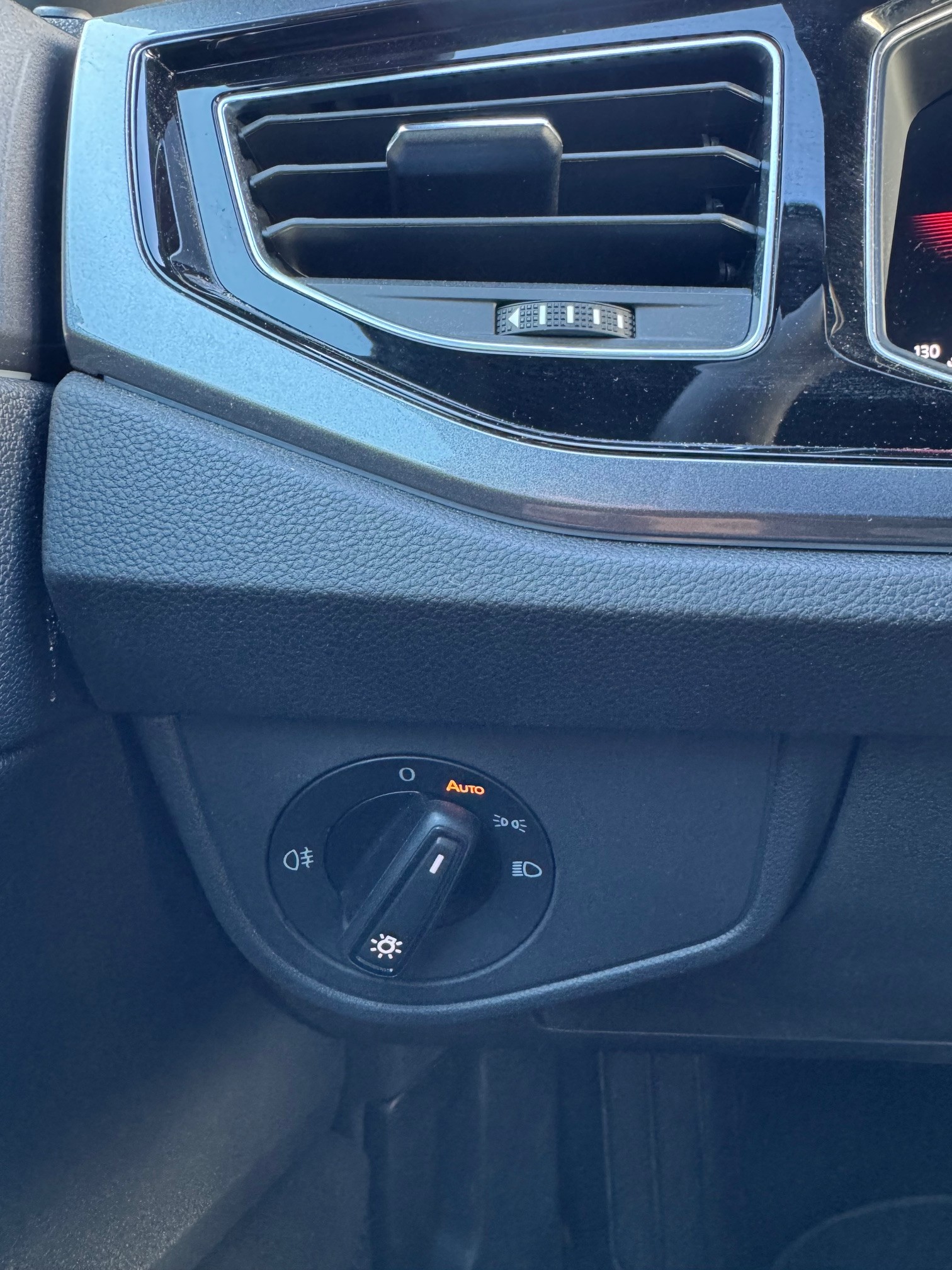 VW Polo 2.0 TSI GTI DSG-image-25
