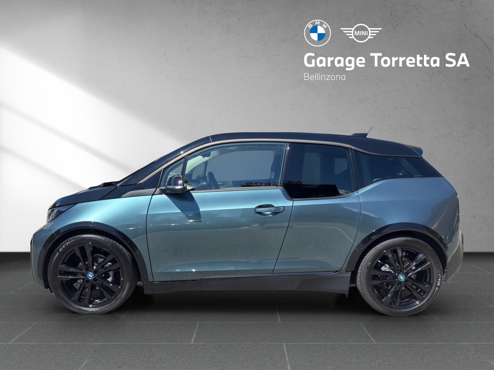 BMW i3s (120Ah) ELECTRIFYOU-showroom-element-1