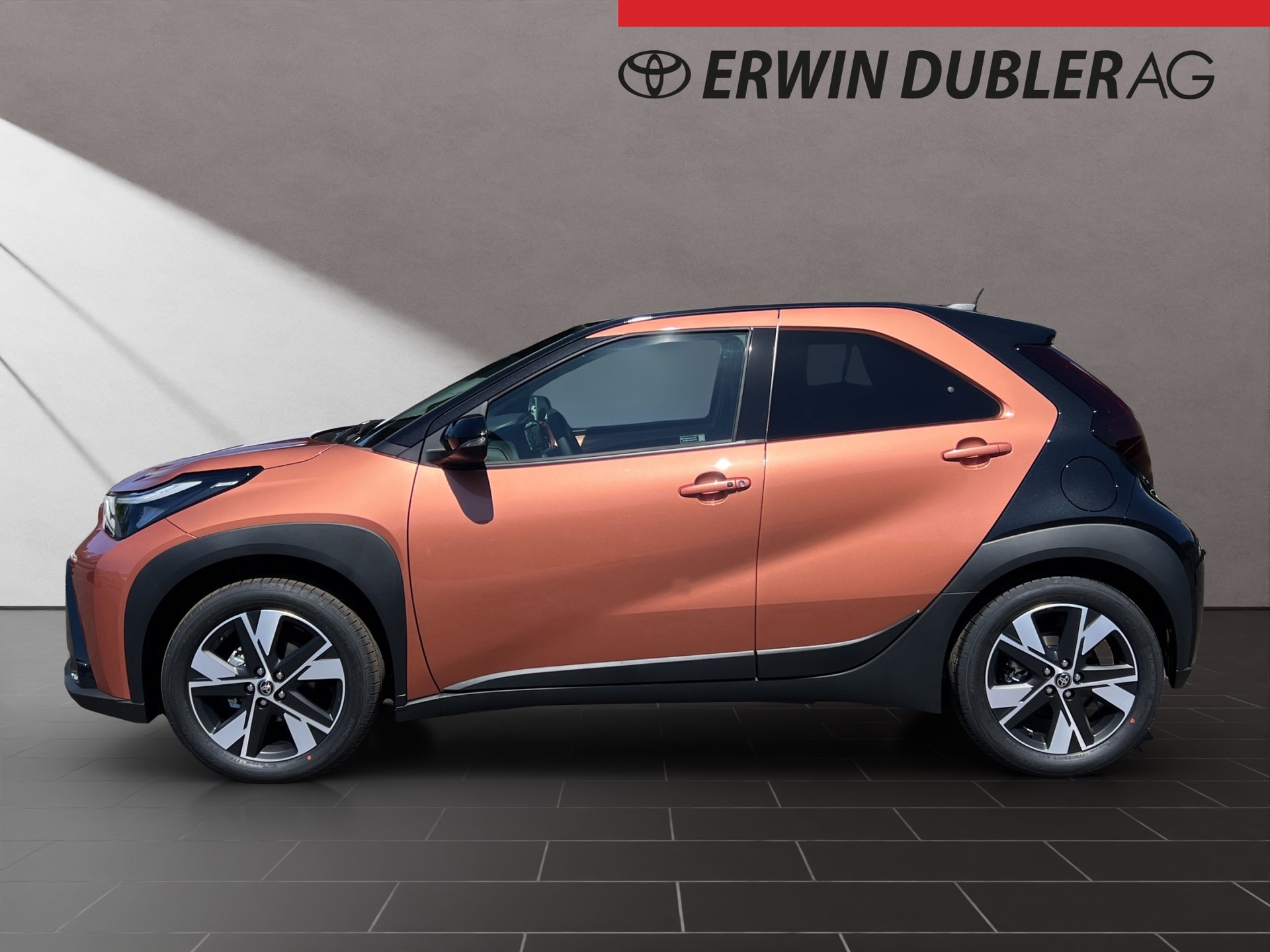 TOYOTA Aygo X 1.5 VVT-i HSD Trend-showroom-element-1
