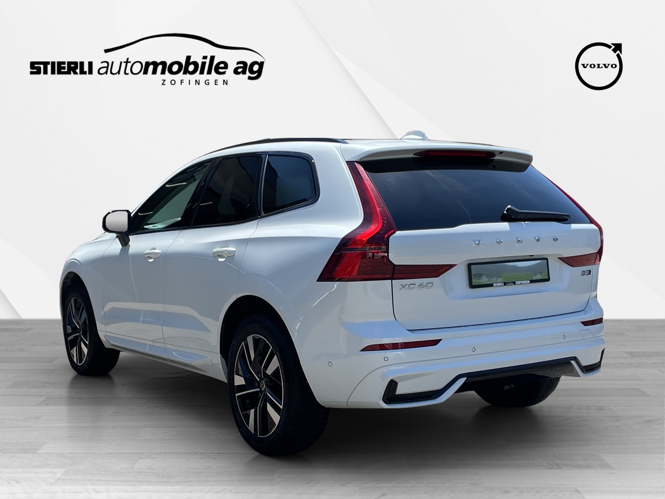 VOLVO XC60 2.0 B5 MH Plus Dark AWD-image-6