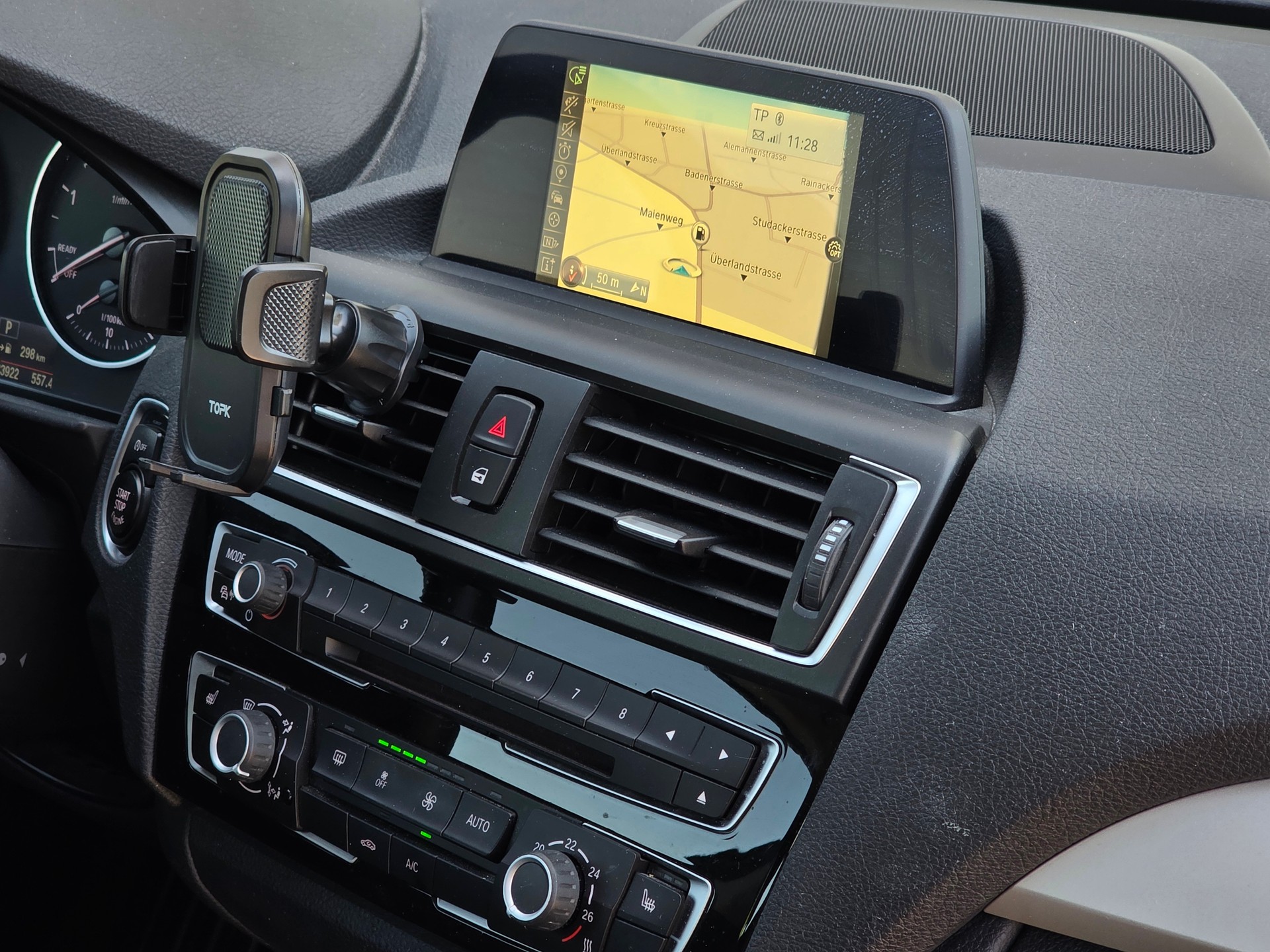BMW 120d Steptronic * Frisch ab MFK & Service *-image-12