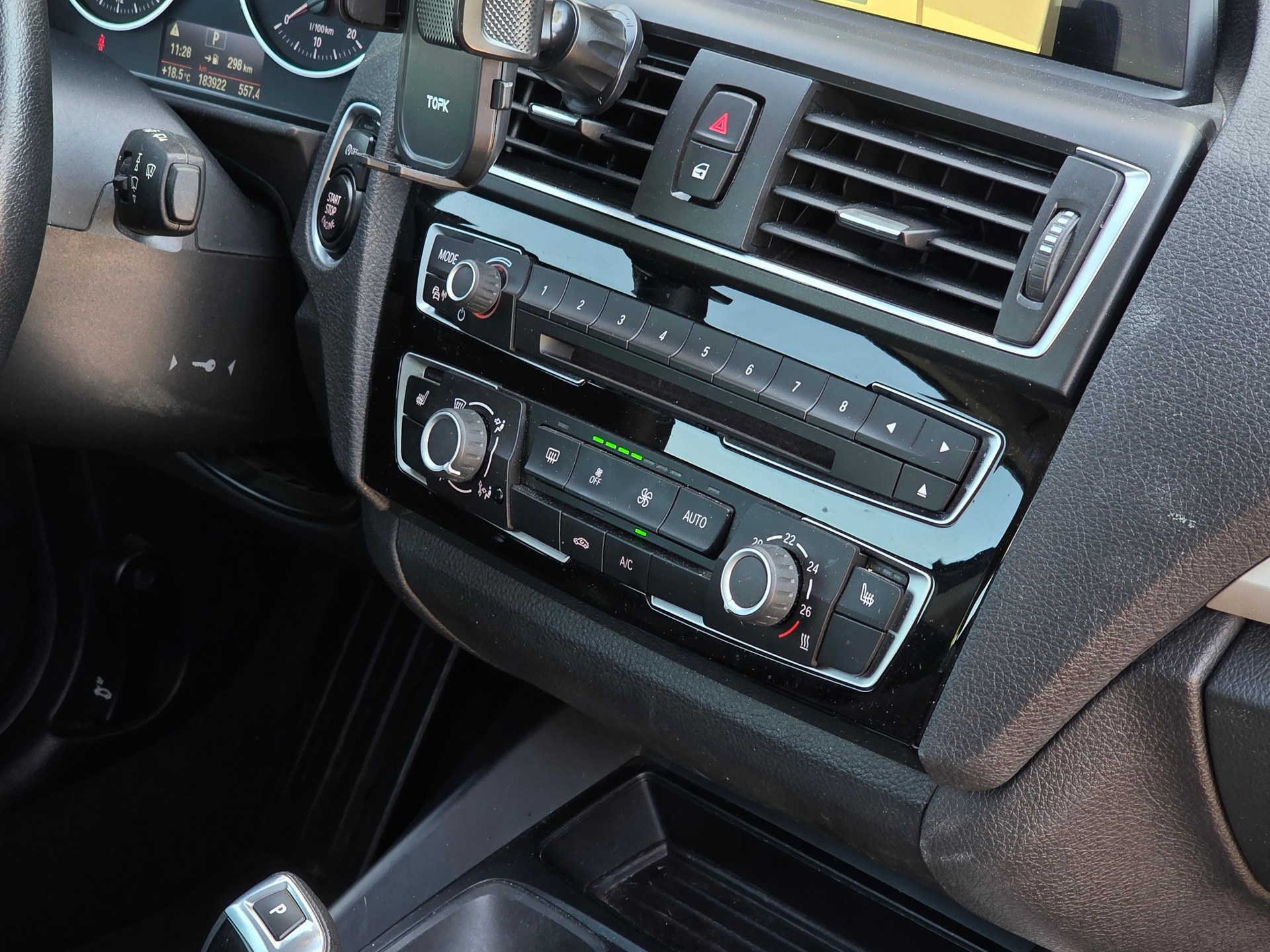 BMW 120d Steptronic * Frisch ab MFK & Service *-image-11