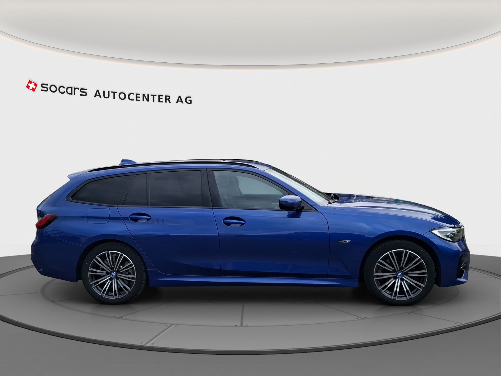 BMW 320e Touring M Sport Steptronic // Anhängerkupplung // 8-fach Aluminiumbereift-image-6
