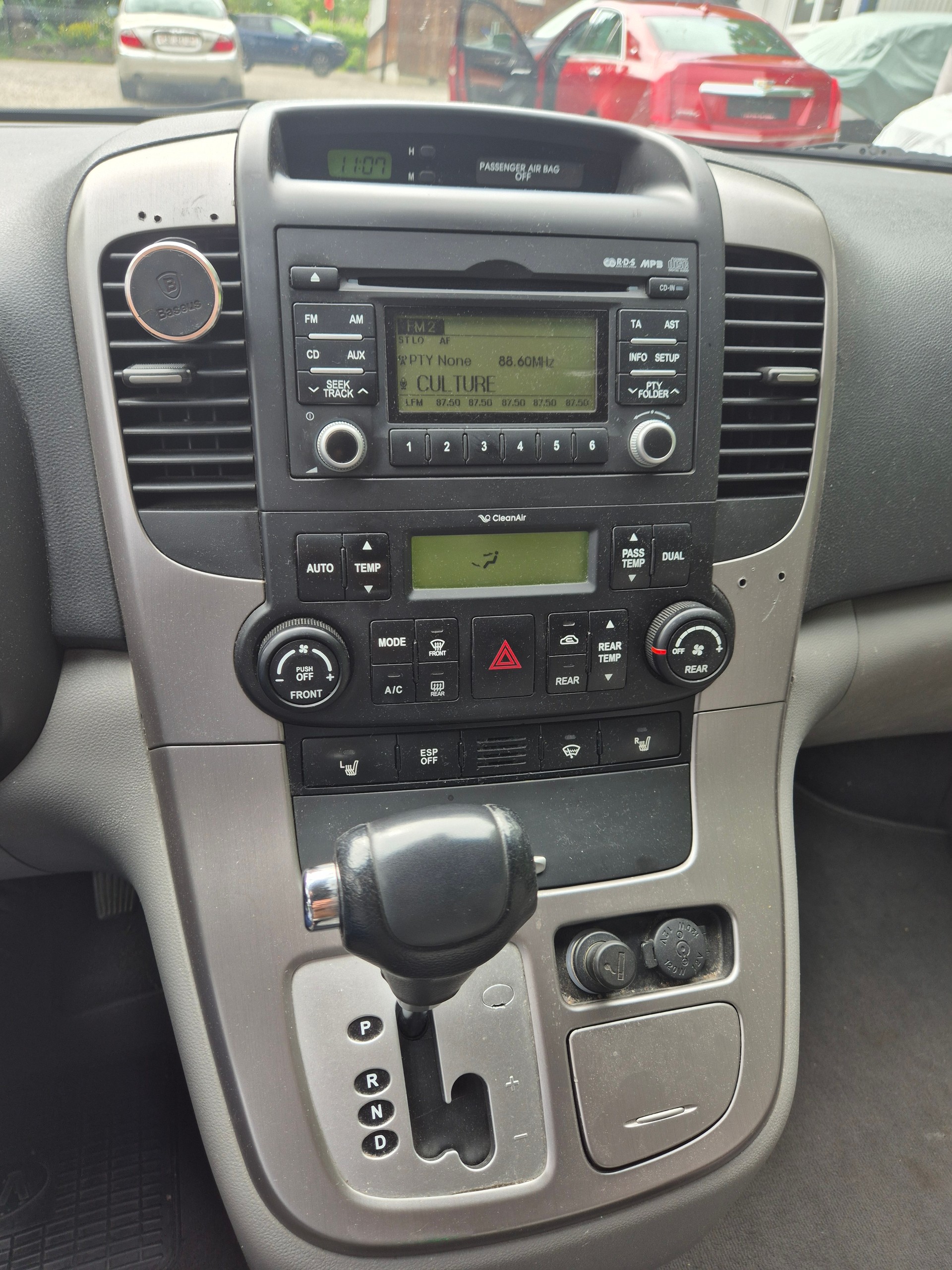 KIA Carnival 2.2 CRDi _seven Automatic-image-7