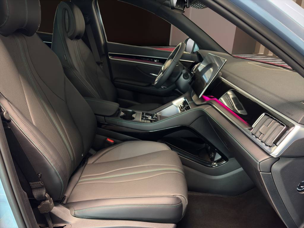 BYD Seal U DM-i Design AWD-image-10