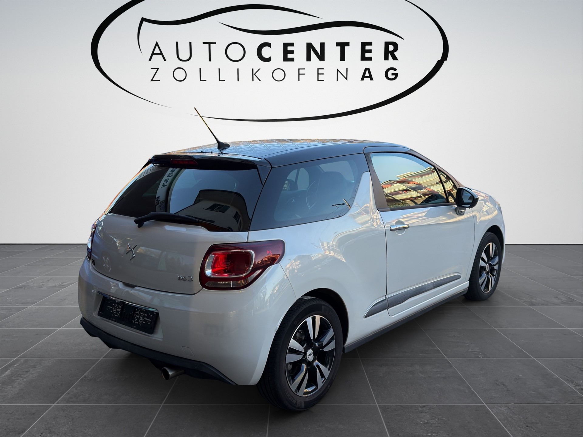 DS AUTOMOBILES DS 3 1.2 PureTech SO Chic EAT-image-7