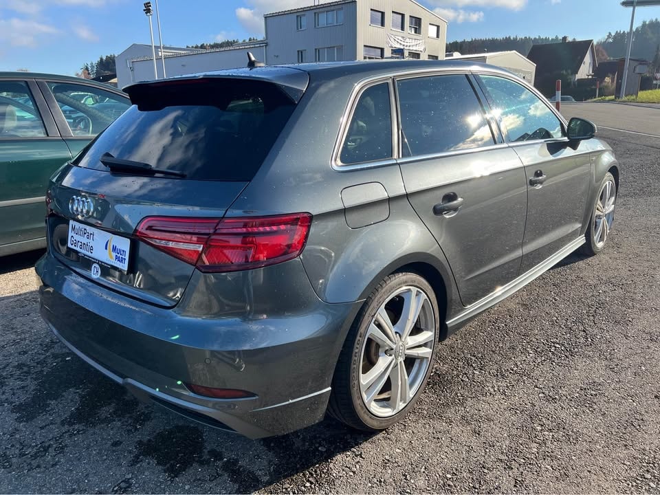 AUDI A3 Sportback 35 TFSI Sport S-tronic-image-5