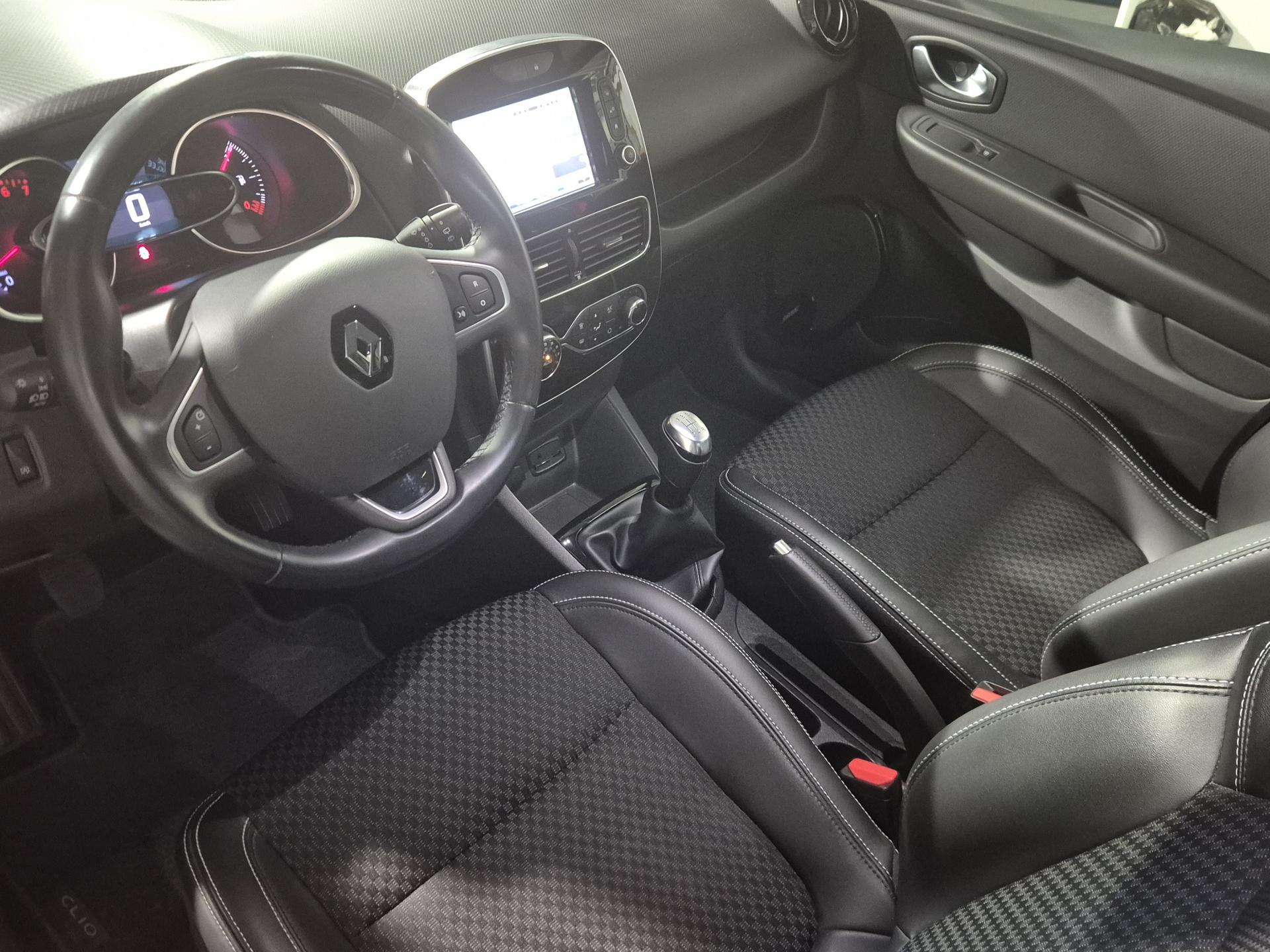 RENAULT Clio 0.9 12V Intens-image-18