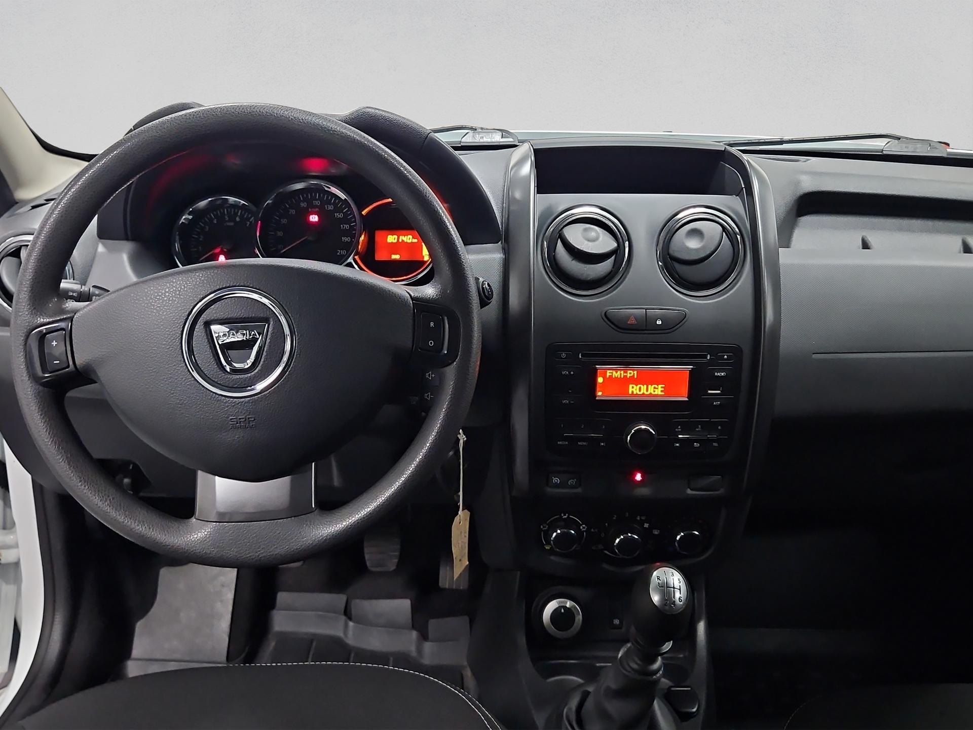 DACIA Duster 1.5 dCi Lauréate 4x4-image-12