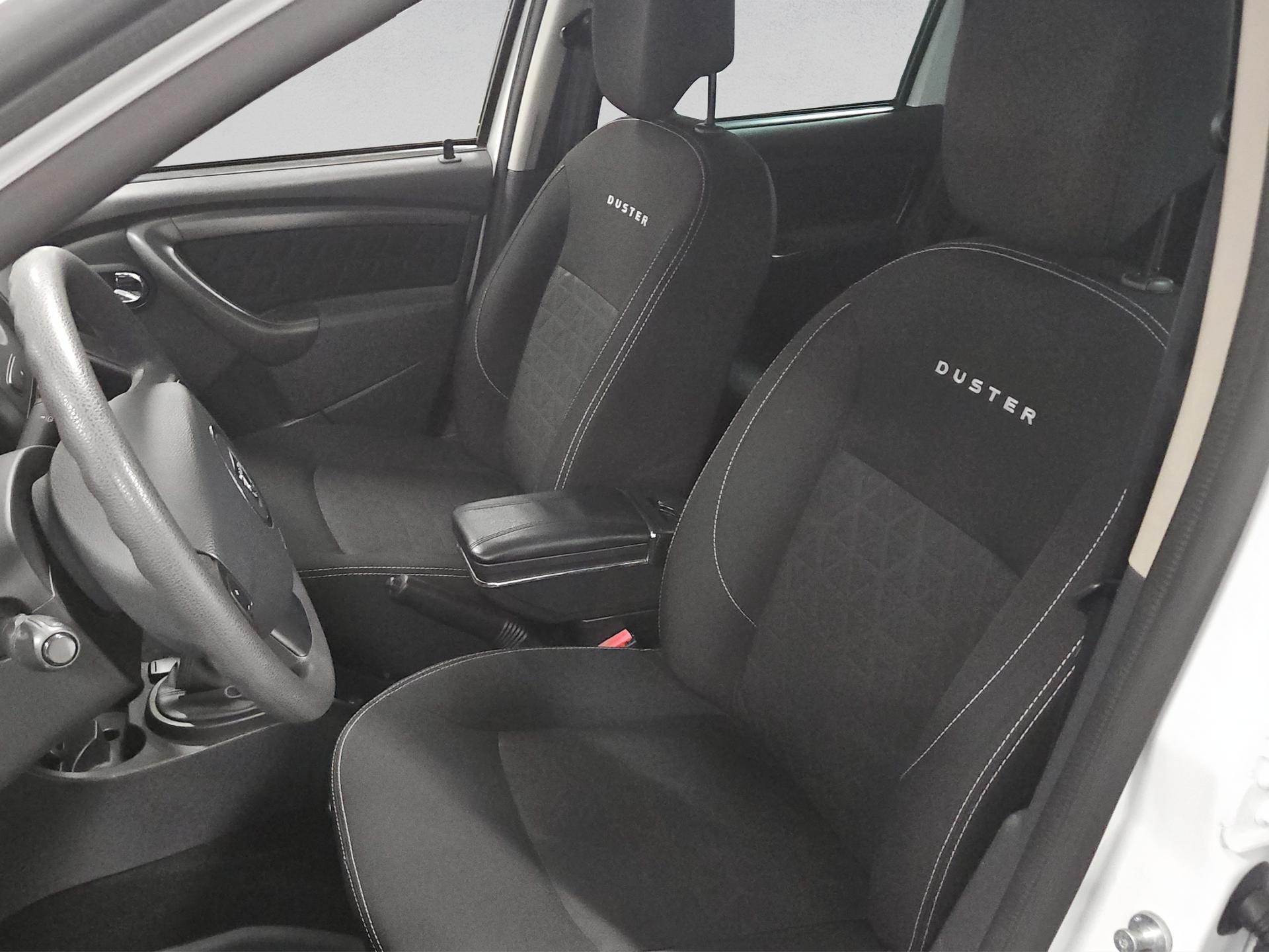 DACIA Duster 1.5 dCi Lauréate 4x4-image-8
