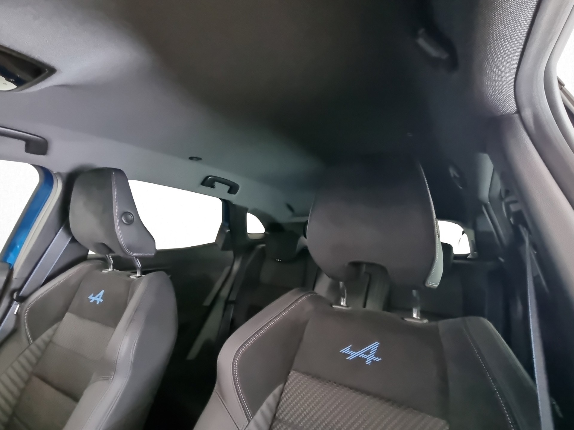 RENAULT Austral 1.2 Esprit Alpine HEV 200-image-12