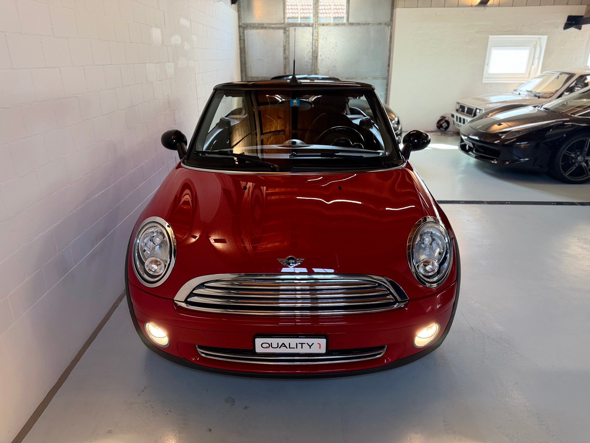 MINI Cooper Cabriolet-showroom-element-2