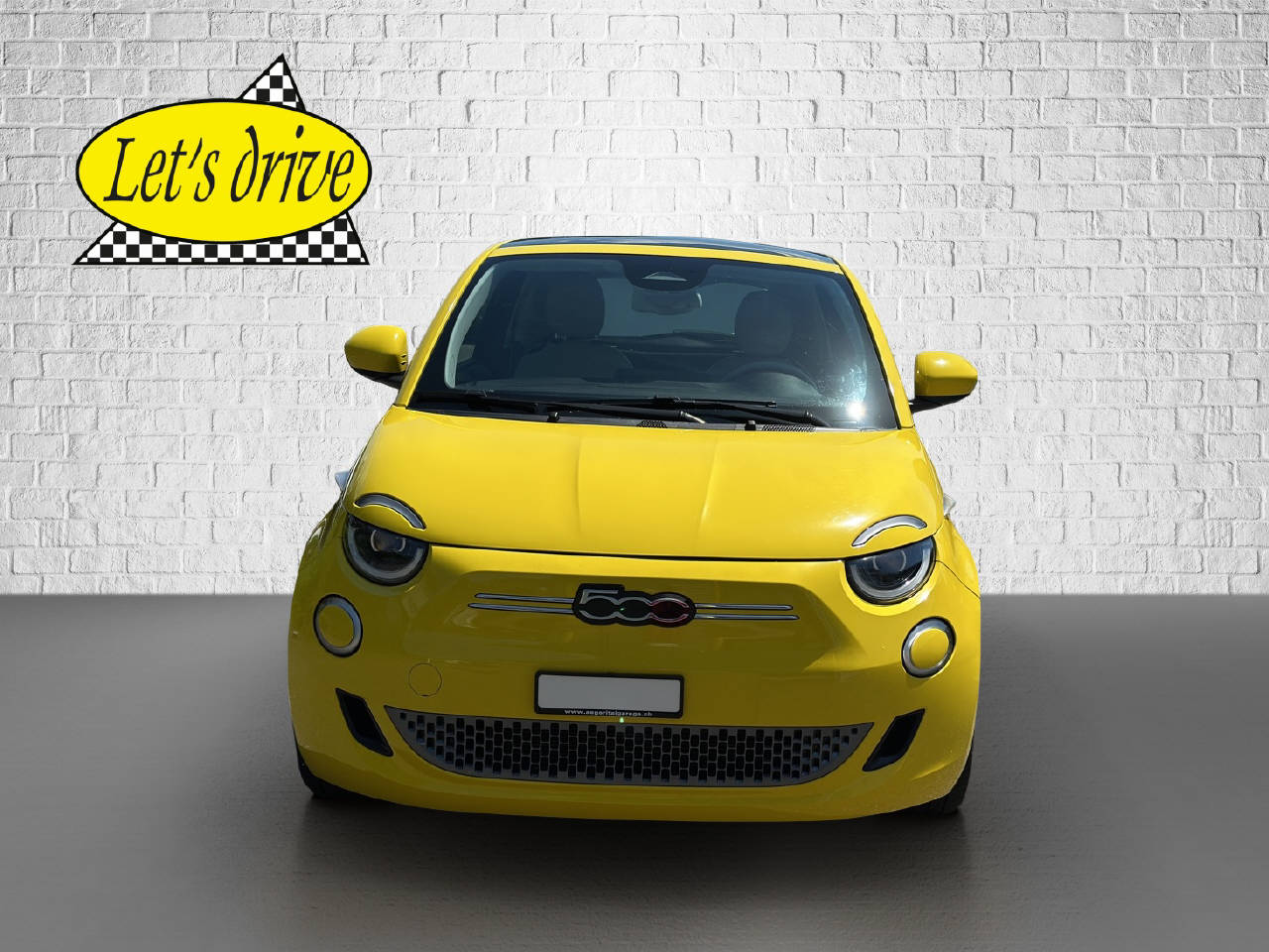 FIAT 500La Prima-showroom-element-1