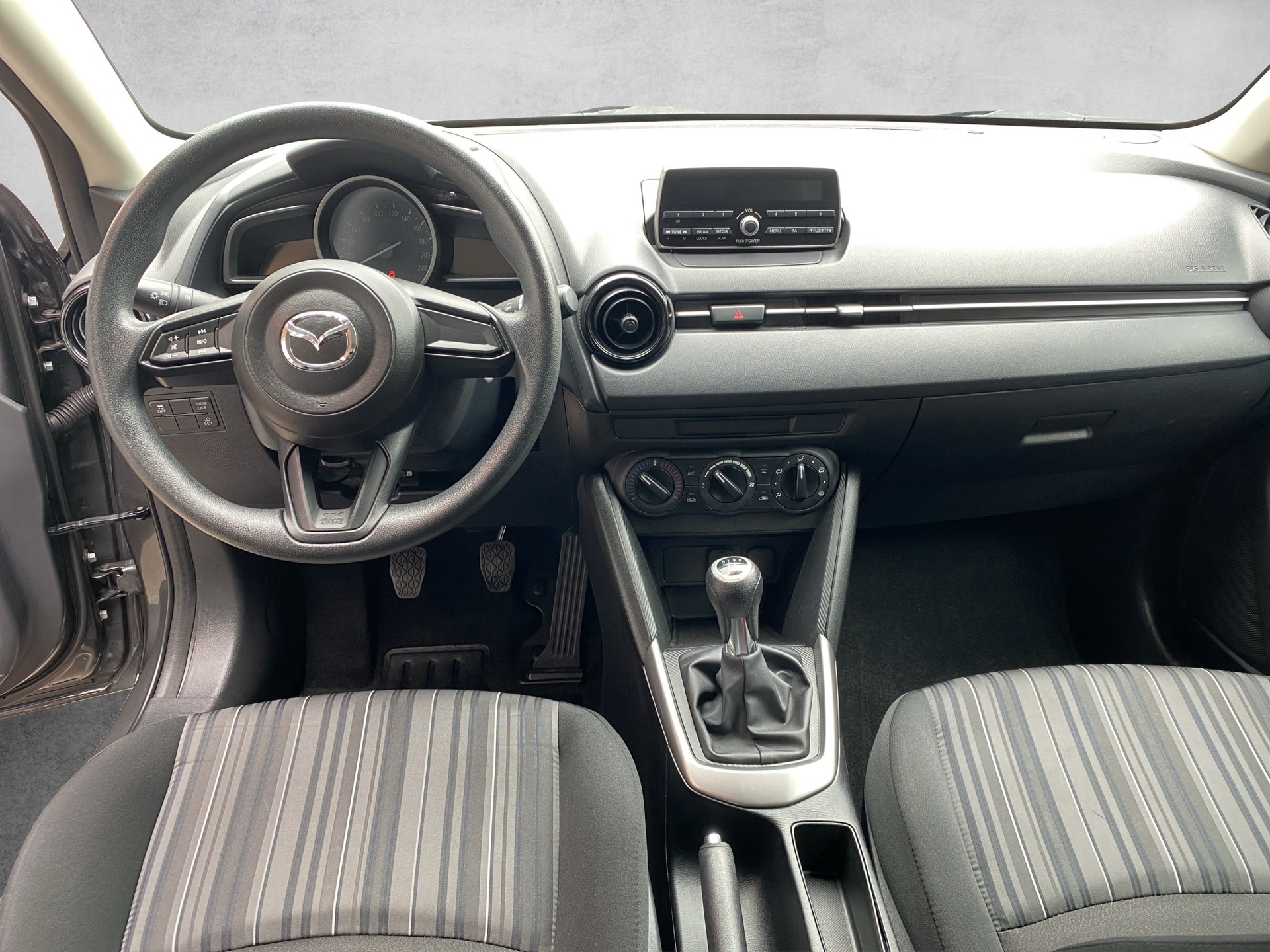 MAZDA 2 SKYACTIV-G 75 Challenge-image-10