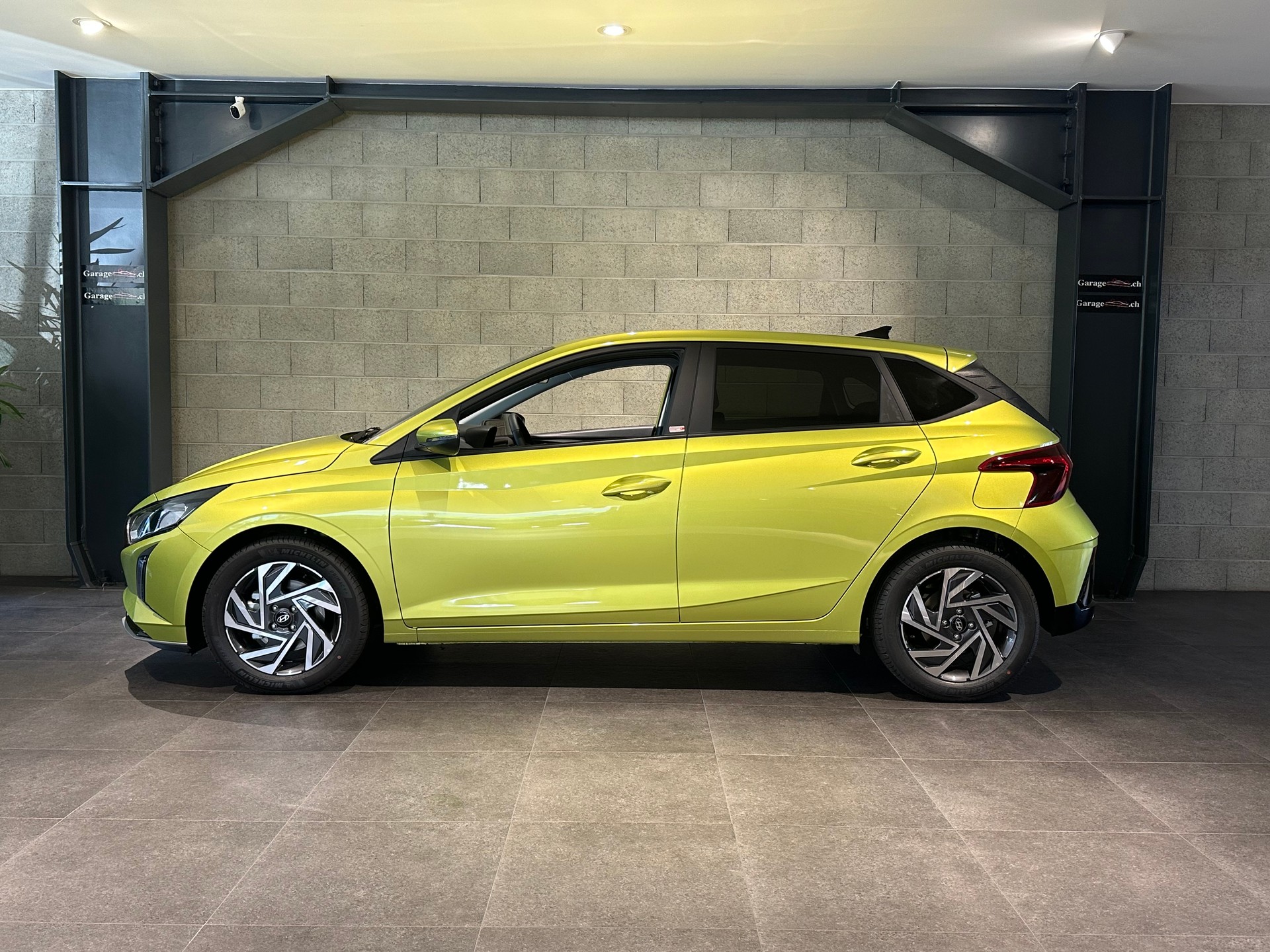 HYUNDAI i20 1.0 T-GDi Amplia GO! DCT