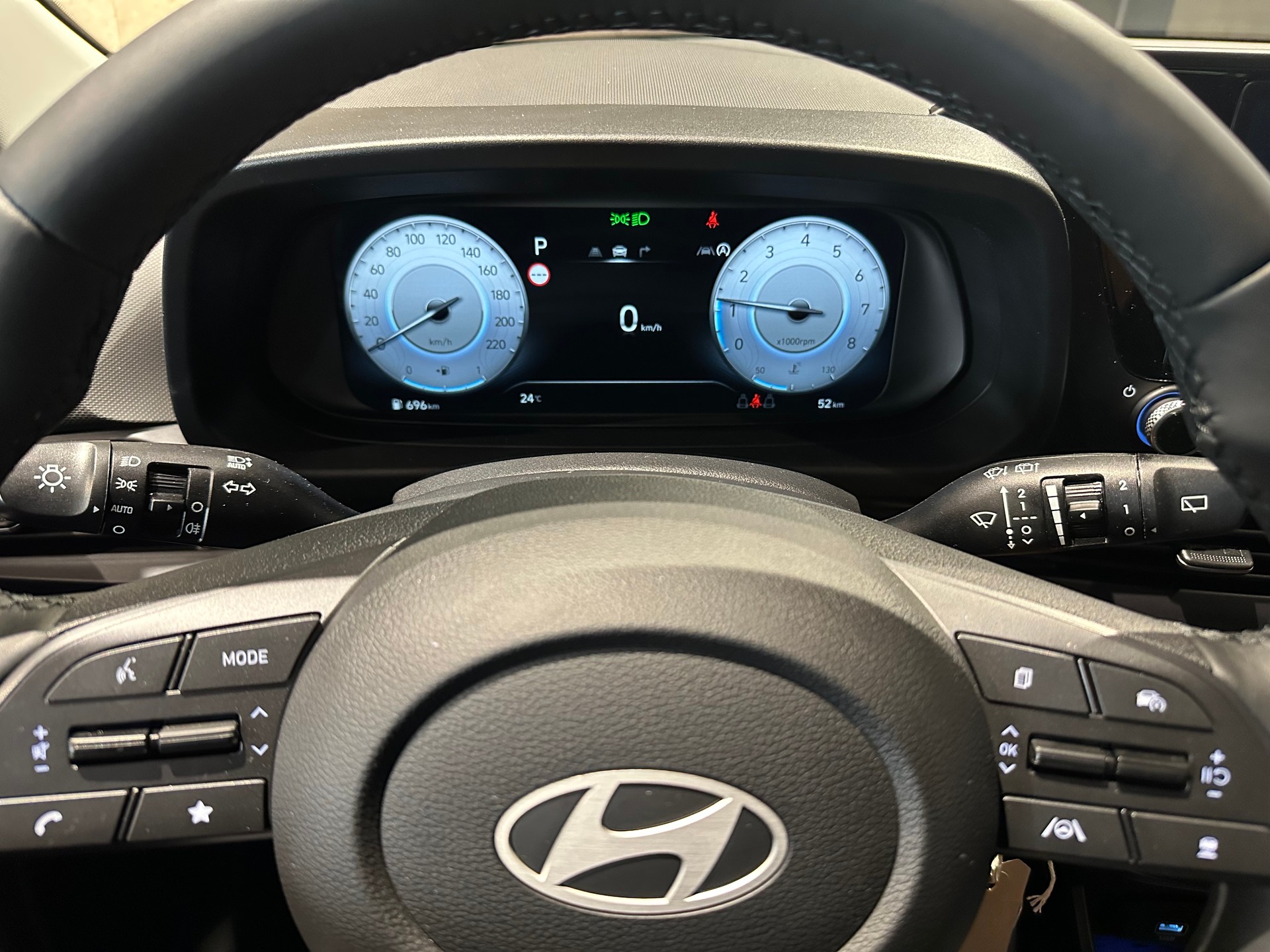 HYUNDAI i20 1.0 T-GDi Amplia DCT-image-10