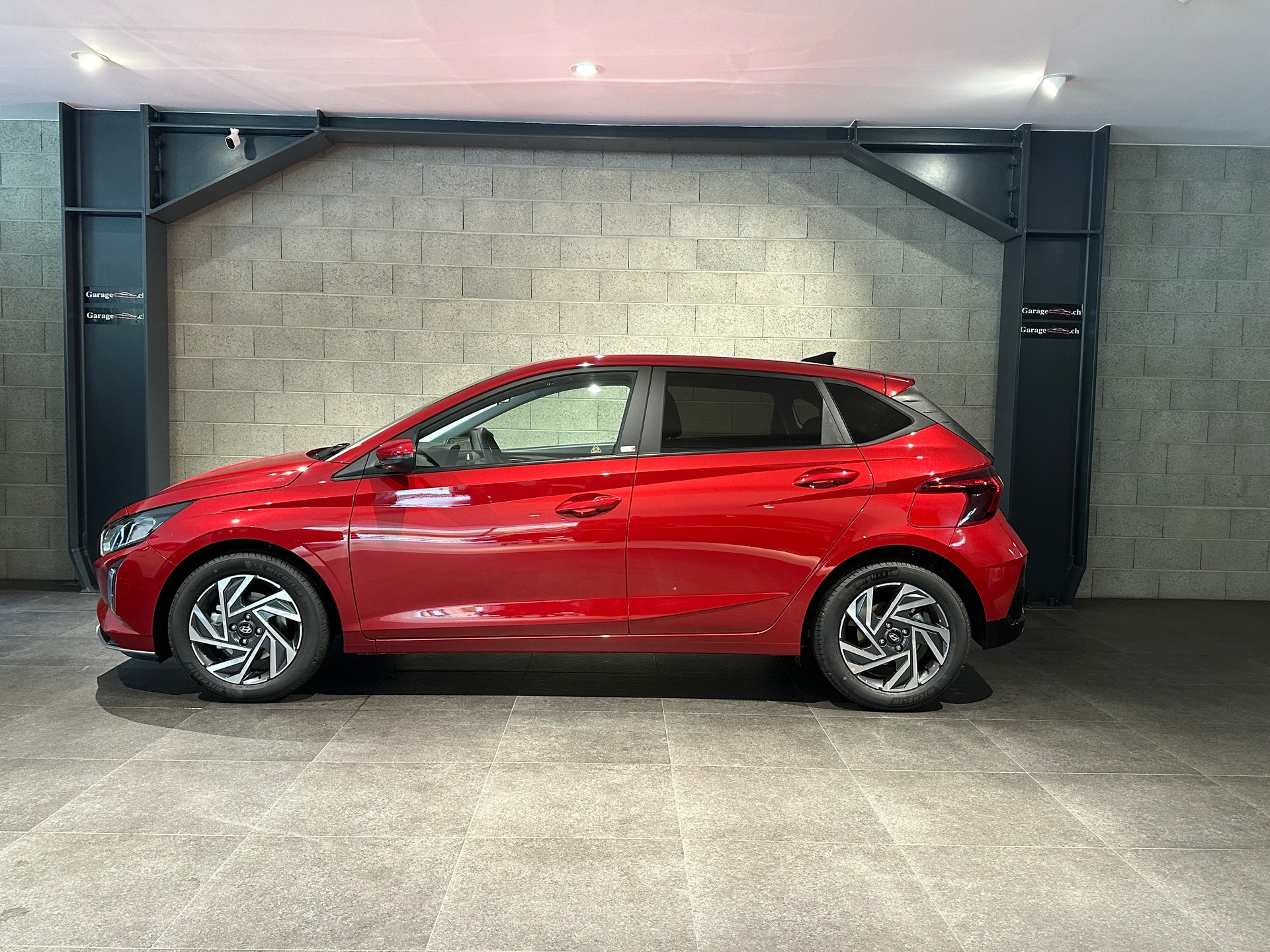 HYUNDAI i20 1.0 T-GDi Amplia DCT