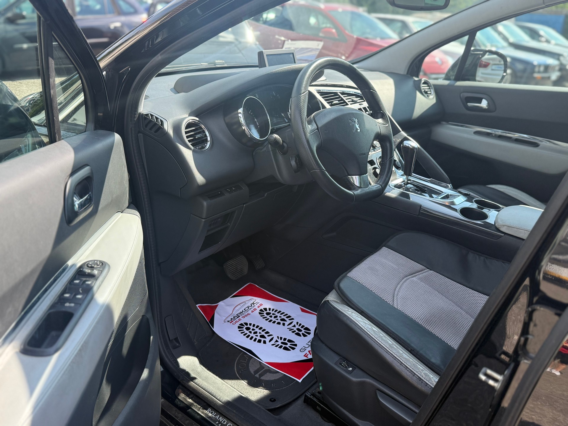 PEUGEOT 3008 1.6 16V T R.Garros Tiptronic-image-7