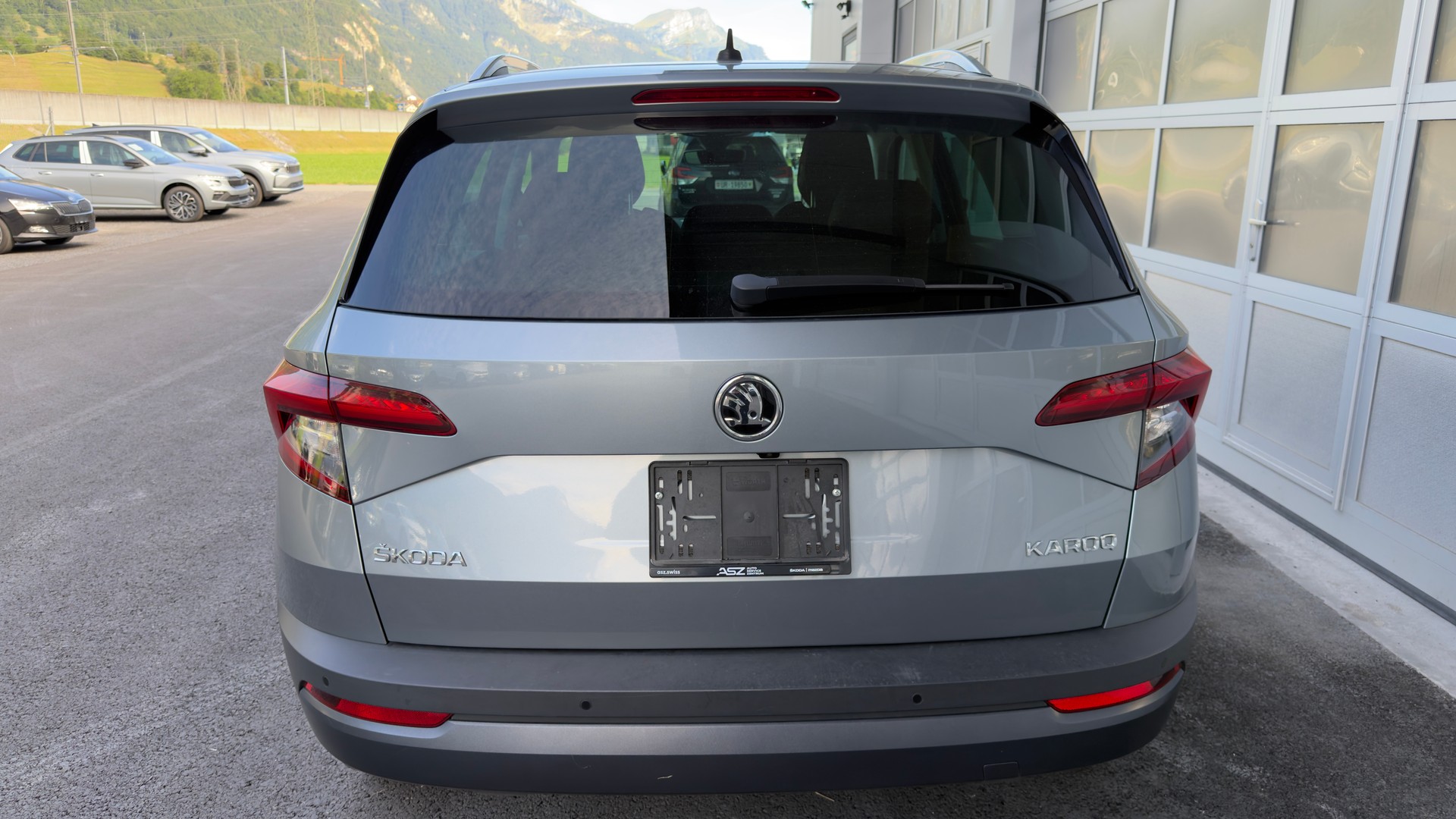 SKODA Karoq 1.6 TDI Smile DSG-image-2