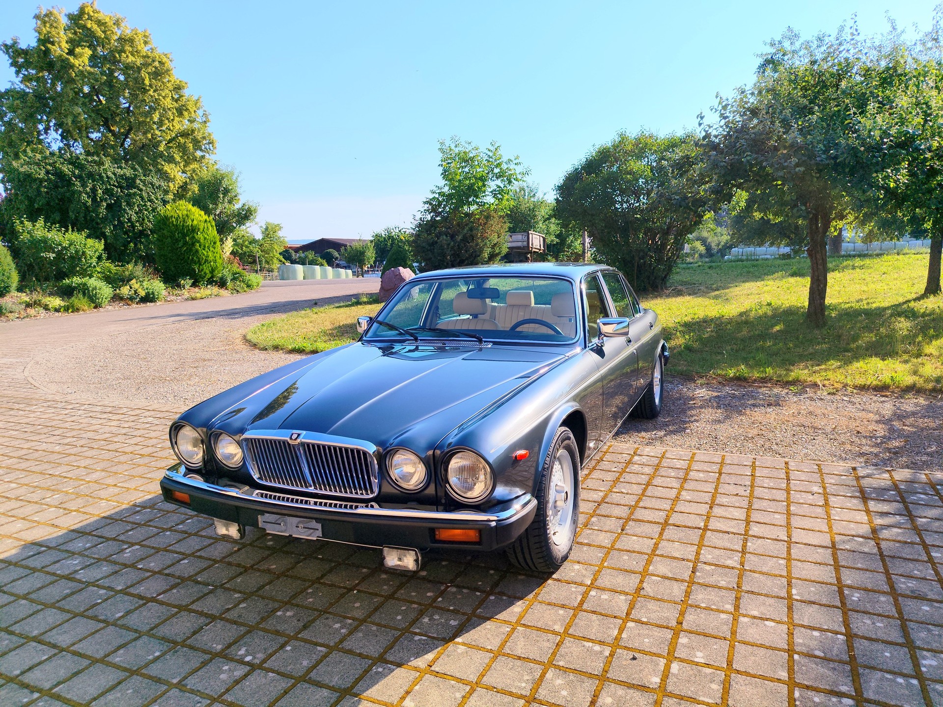 JAGUAR Sovereign XJ-12 5.3 H.E.