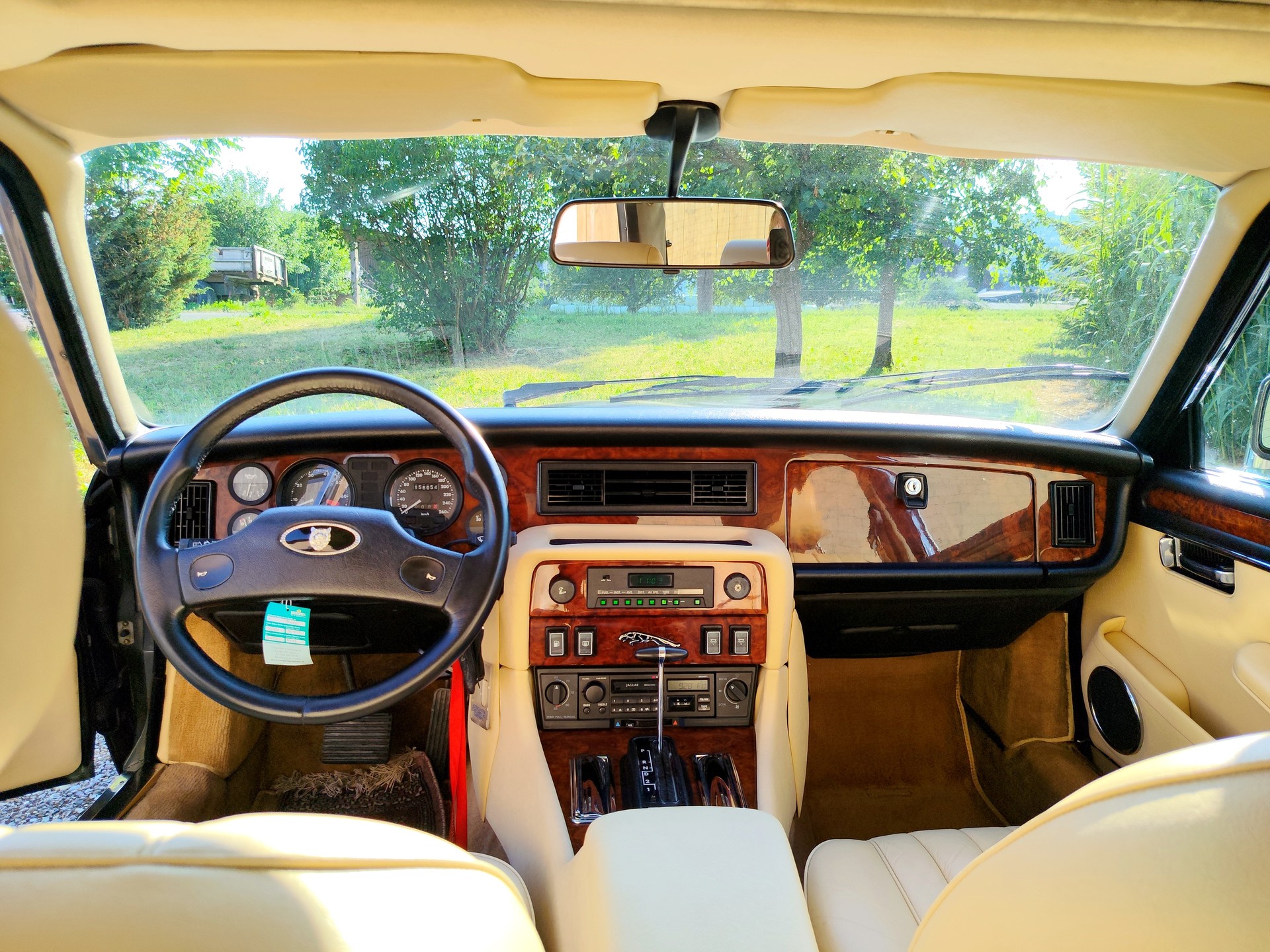 JAGUAR Sovereign XJ-12 5.3 H.E.-image-10