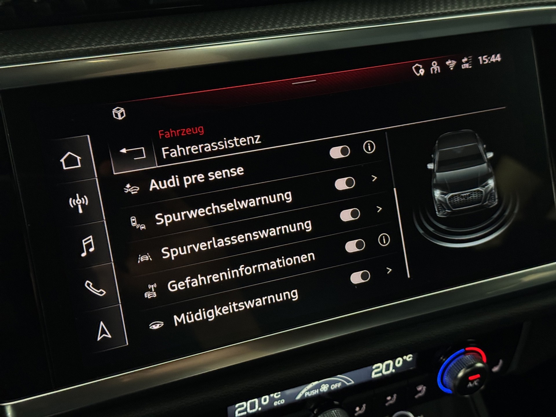 AUDI Q3 Sportback 35 TFSI S line S-tronic "Leder-RF.-Kamera-Navi"-image-20