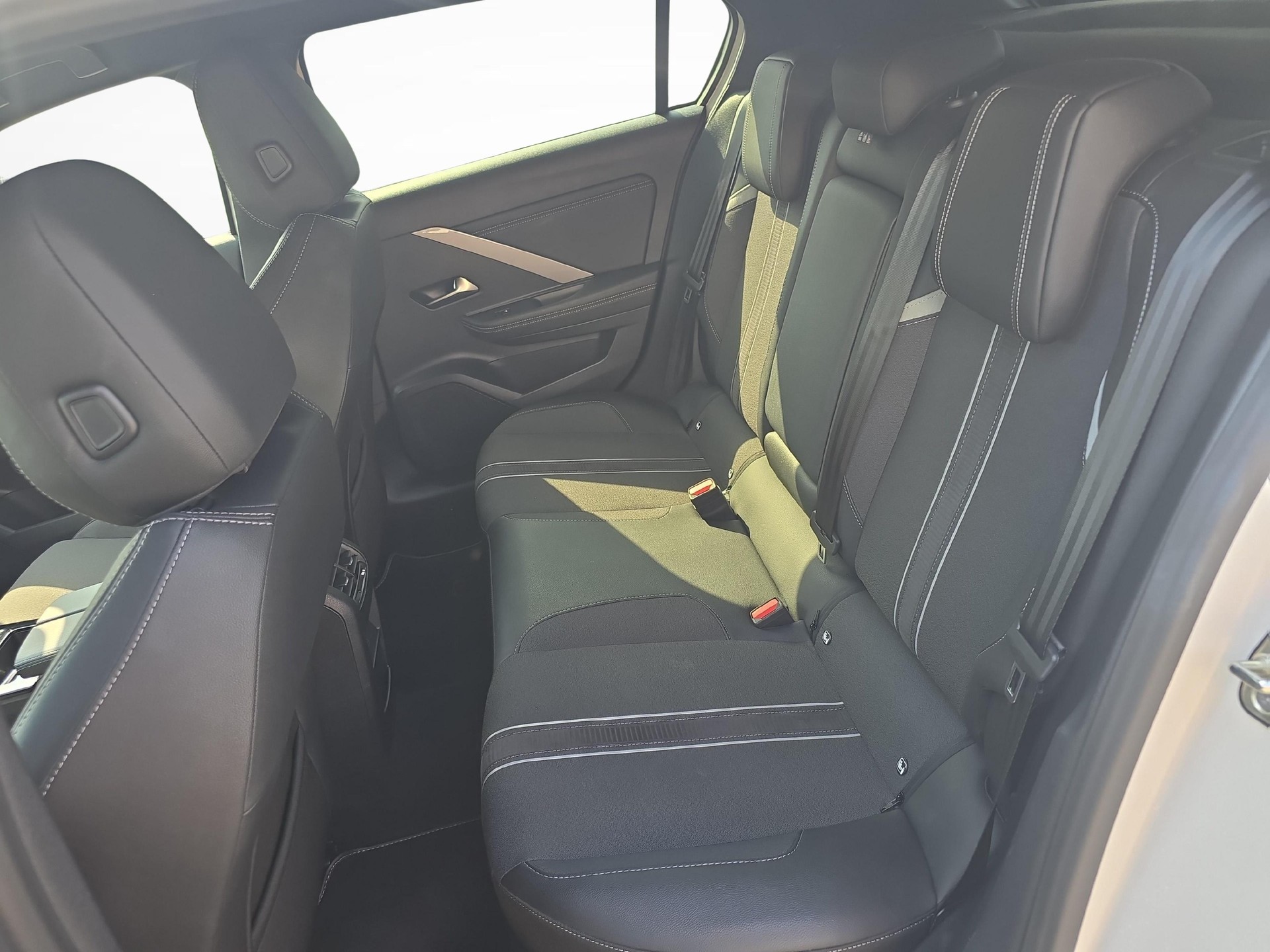 OPEL Astra 1.6 T PHEV 180 GS / ab 3,99% Leasing bei Abschluss einer Protect Autoversicherung-image-10