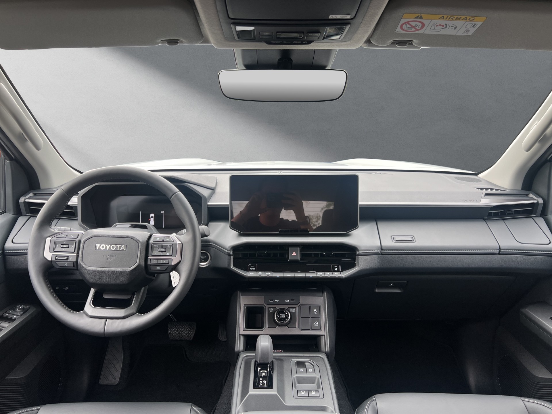TOYOTA Hilux Double Cab.-Pick-up 59KWh Style-showroom-element-3