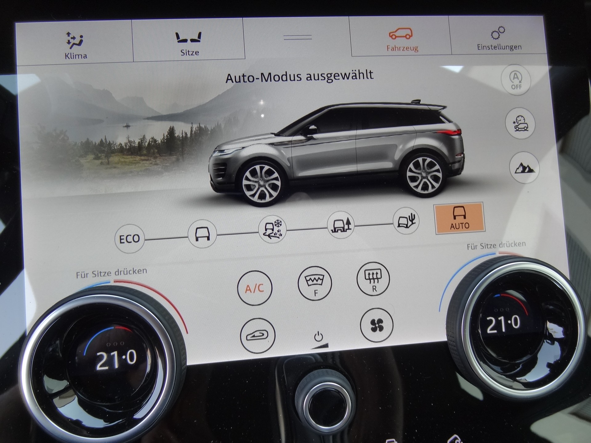 LAND ROVER Range Rover Evoque P 200 AWD-image-11