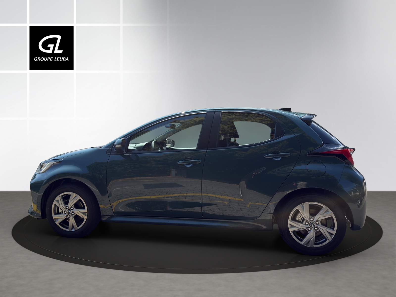 MAZDA 2 Hybrid Exclusive-line-showroom-element-2