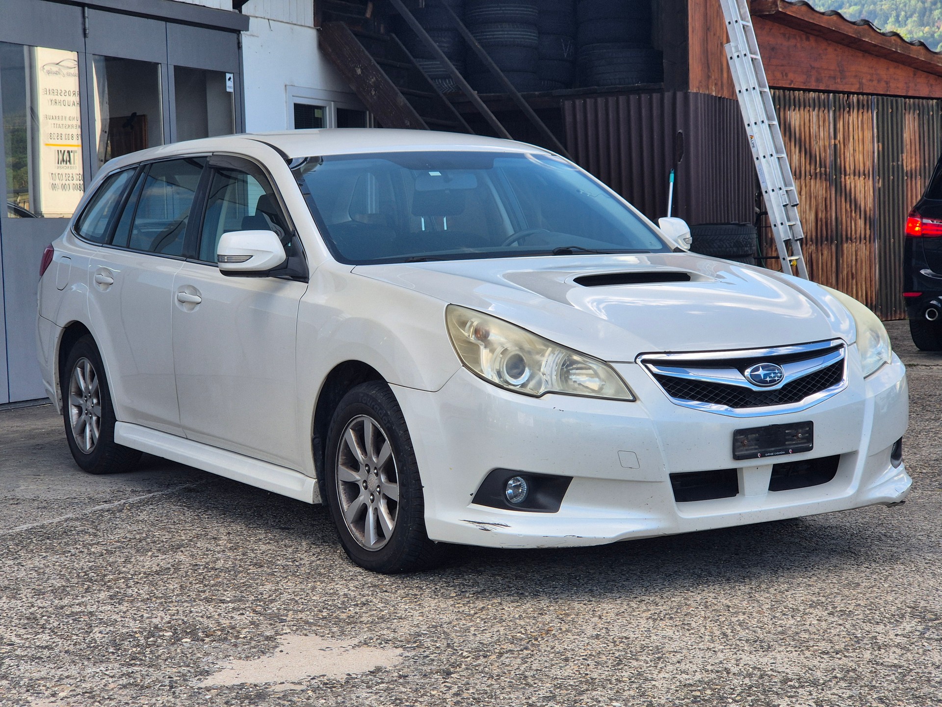 SUBARU Legacy 2.0D Swiss AWD-showroom-element-2