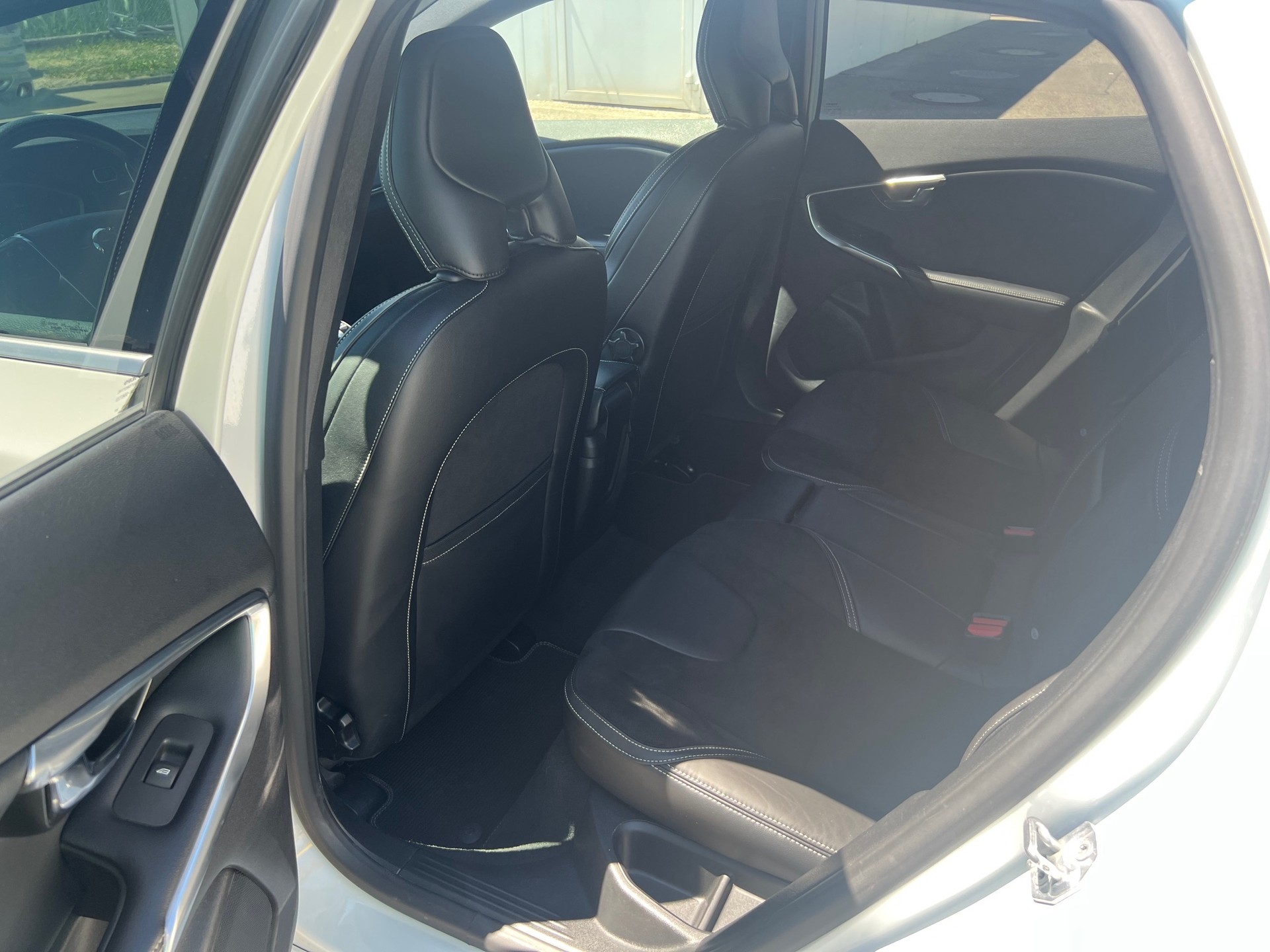 VOLVO 2.0 D3 R-Design S/S-image-7