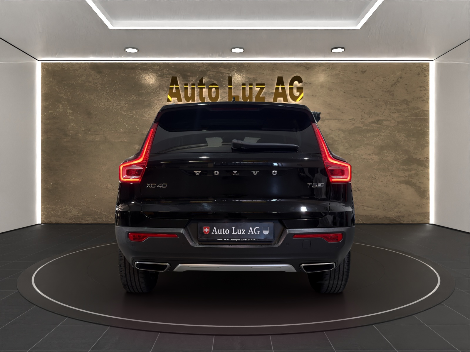 VOLVO XC40 T5 TwE Inscription DCT-showroom-element-2