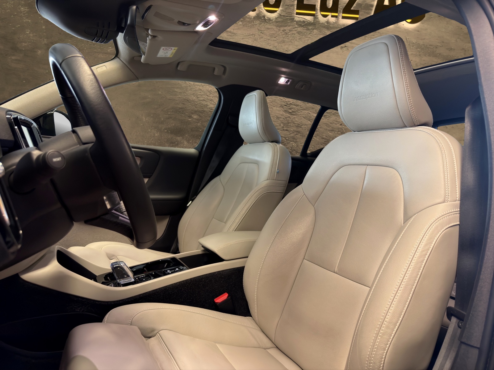 VOLVO XC40 T5 TwE Inscription DCT-image-11