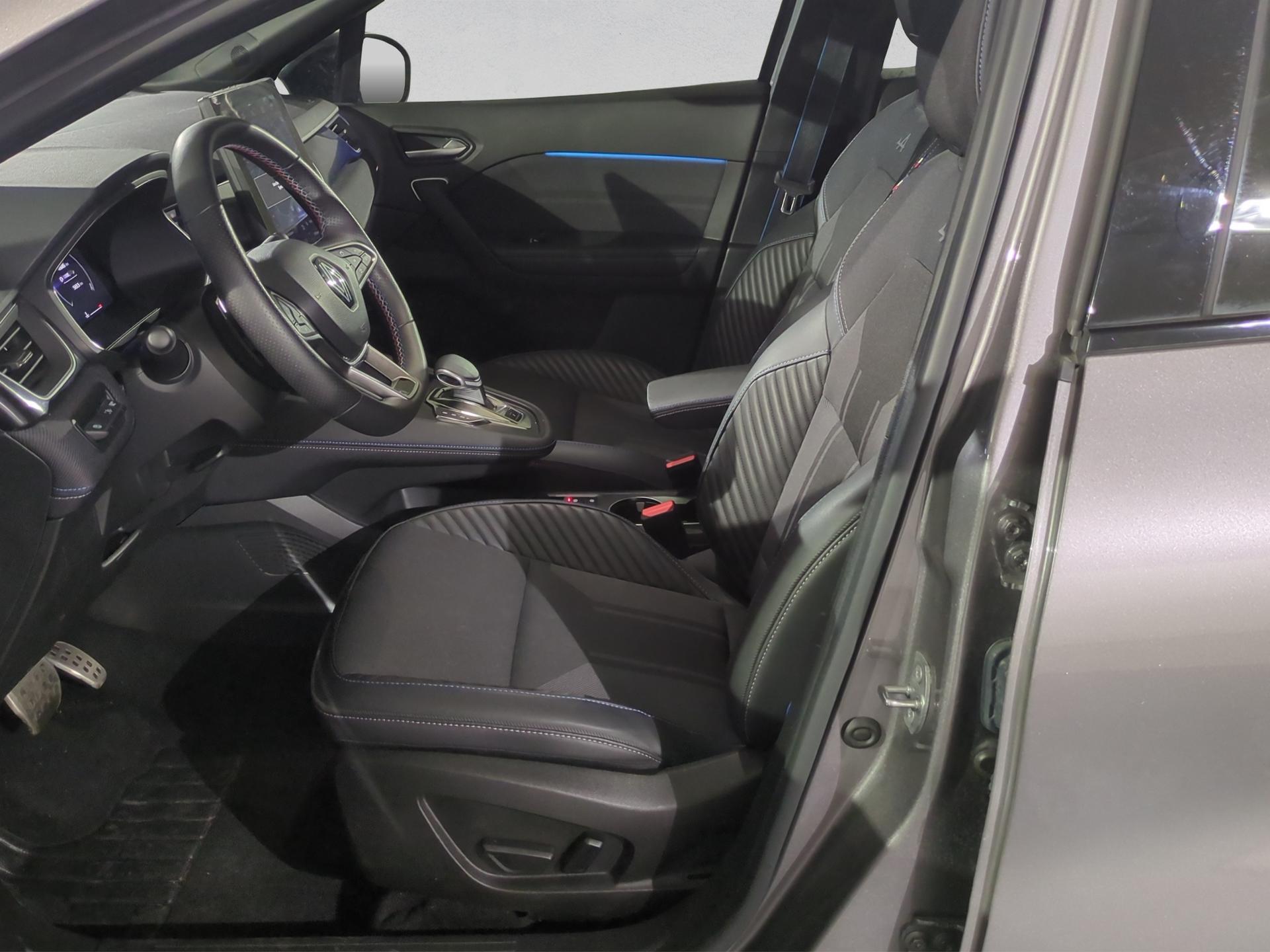 RENAULT Captur 1.3 TCe Esprit Alpine EDC-image-8