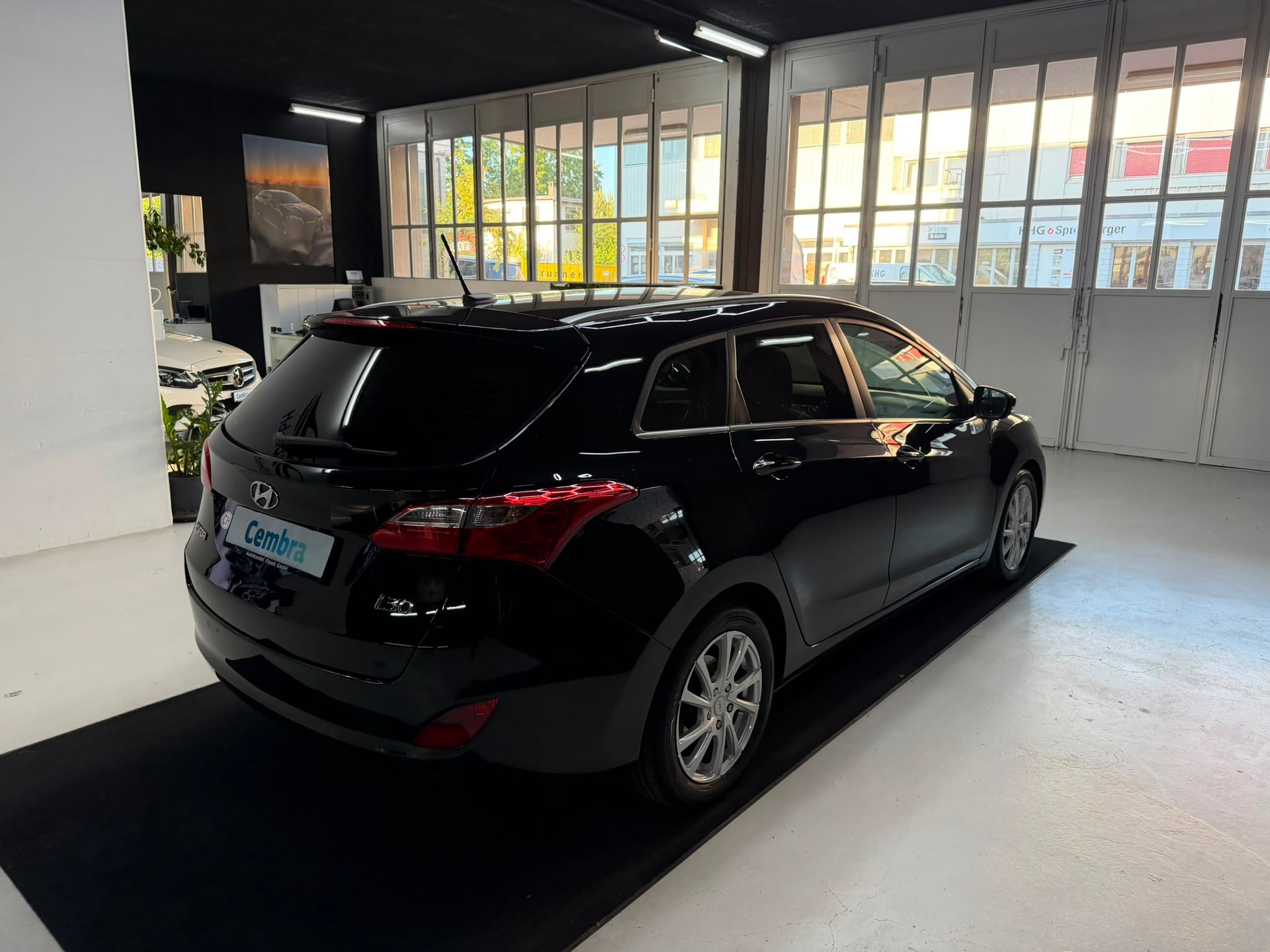 HYUNDAI i30 Wagon 1.6 GDI Plena-image-10