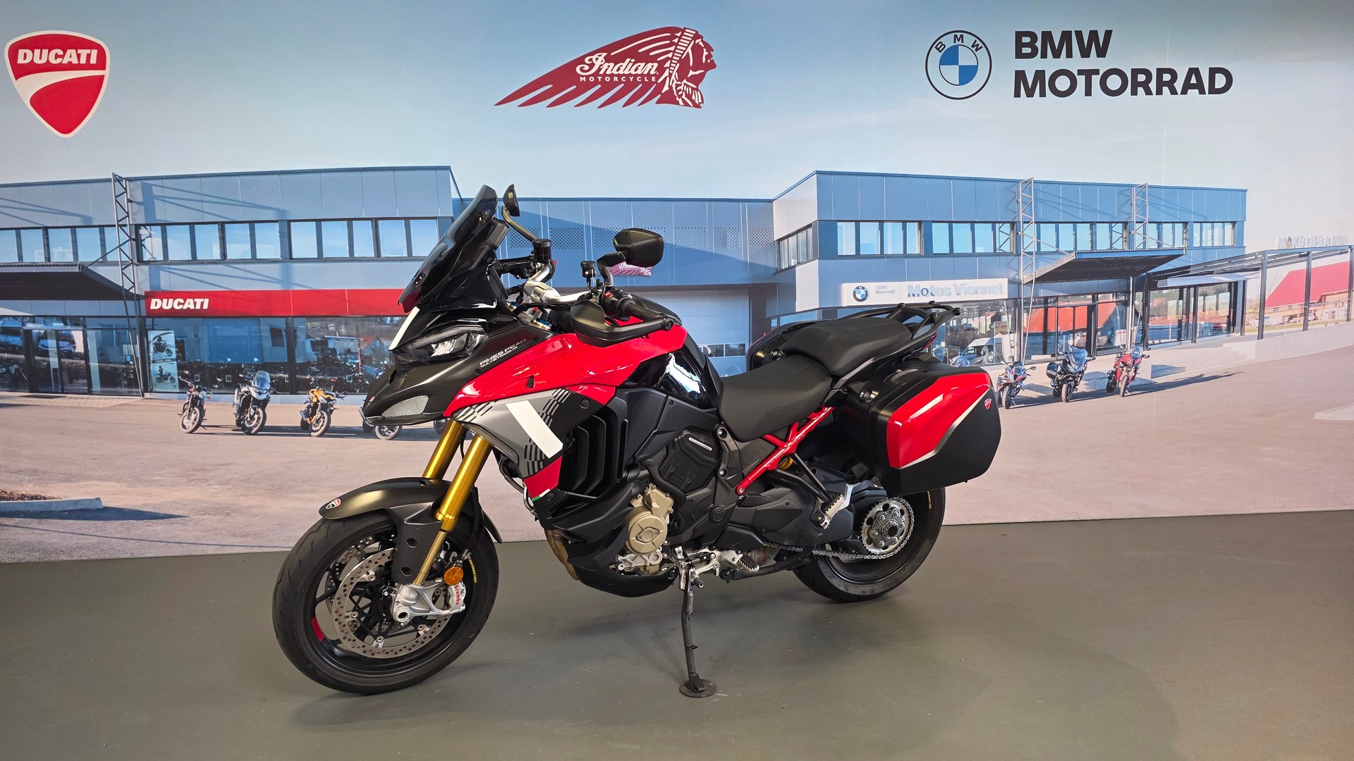 DUCATI Multistrada V4 Pikes Peak-showroom-element-2