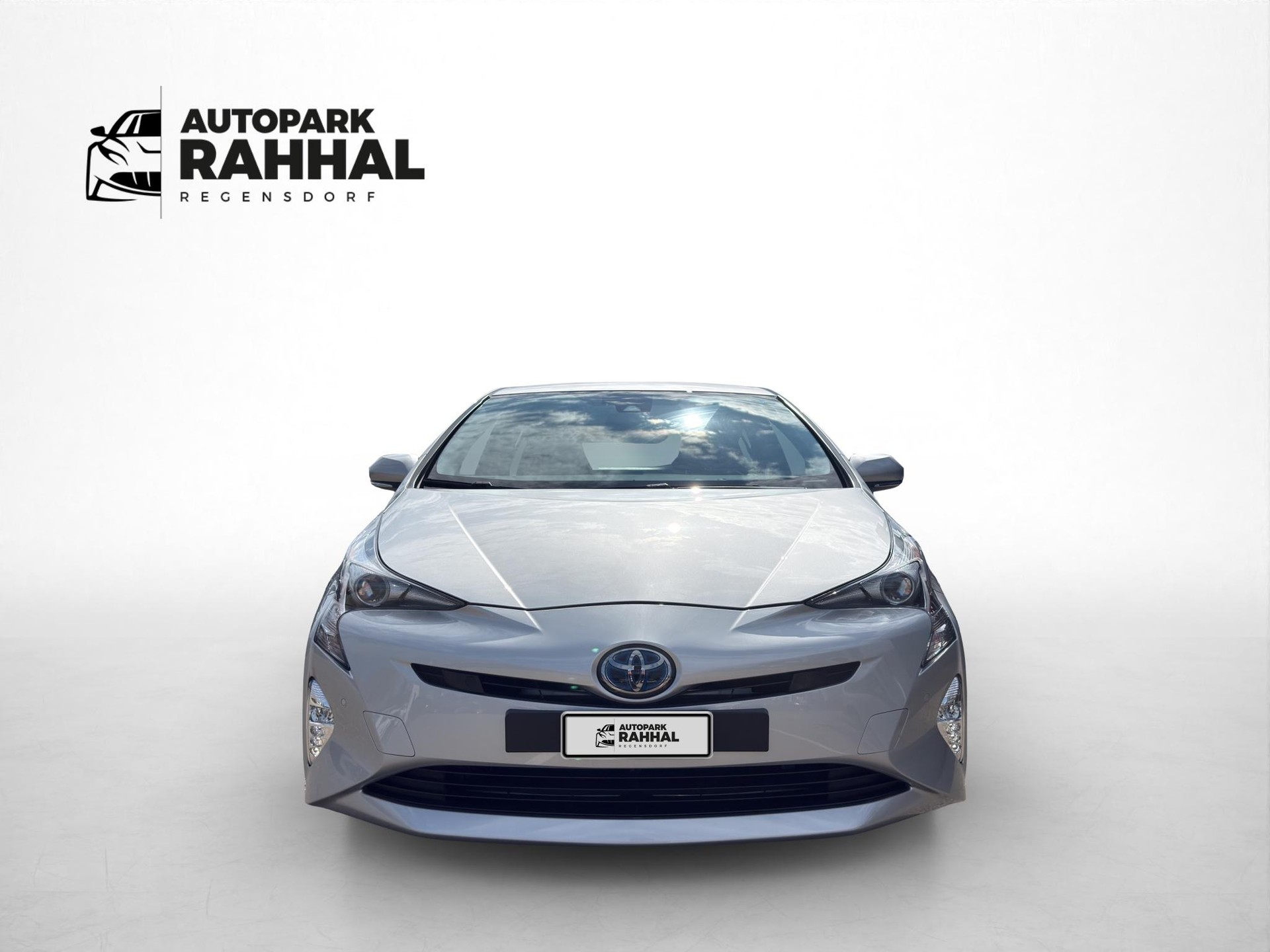 TOYOTA Prius 1.8 VVTi HSD Sol Premium-showroom-element-1