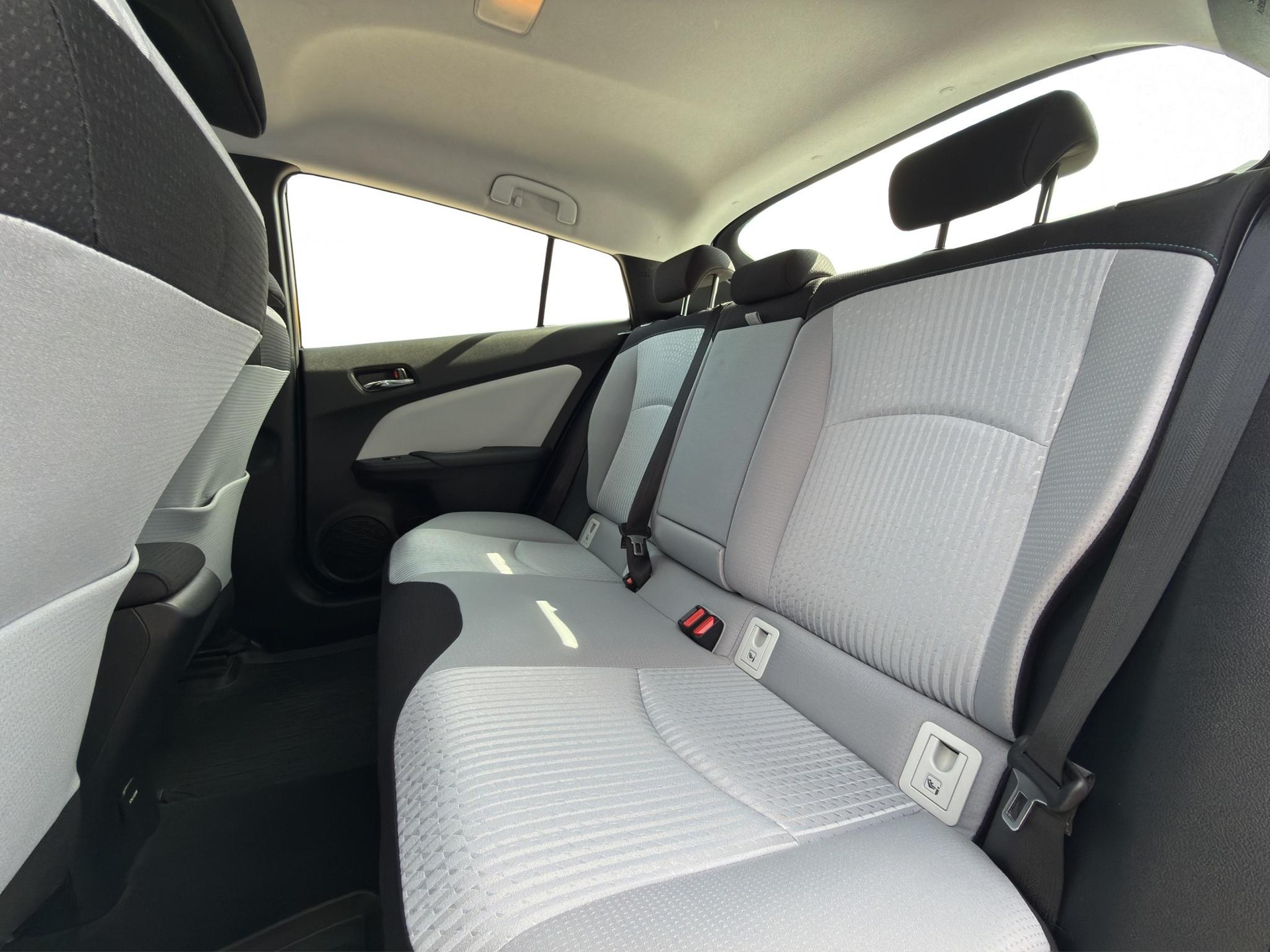 TOYOTA Prius 1.8 VVTi HSD Sol Premium-image-24