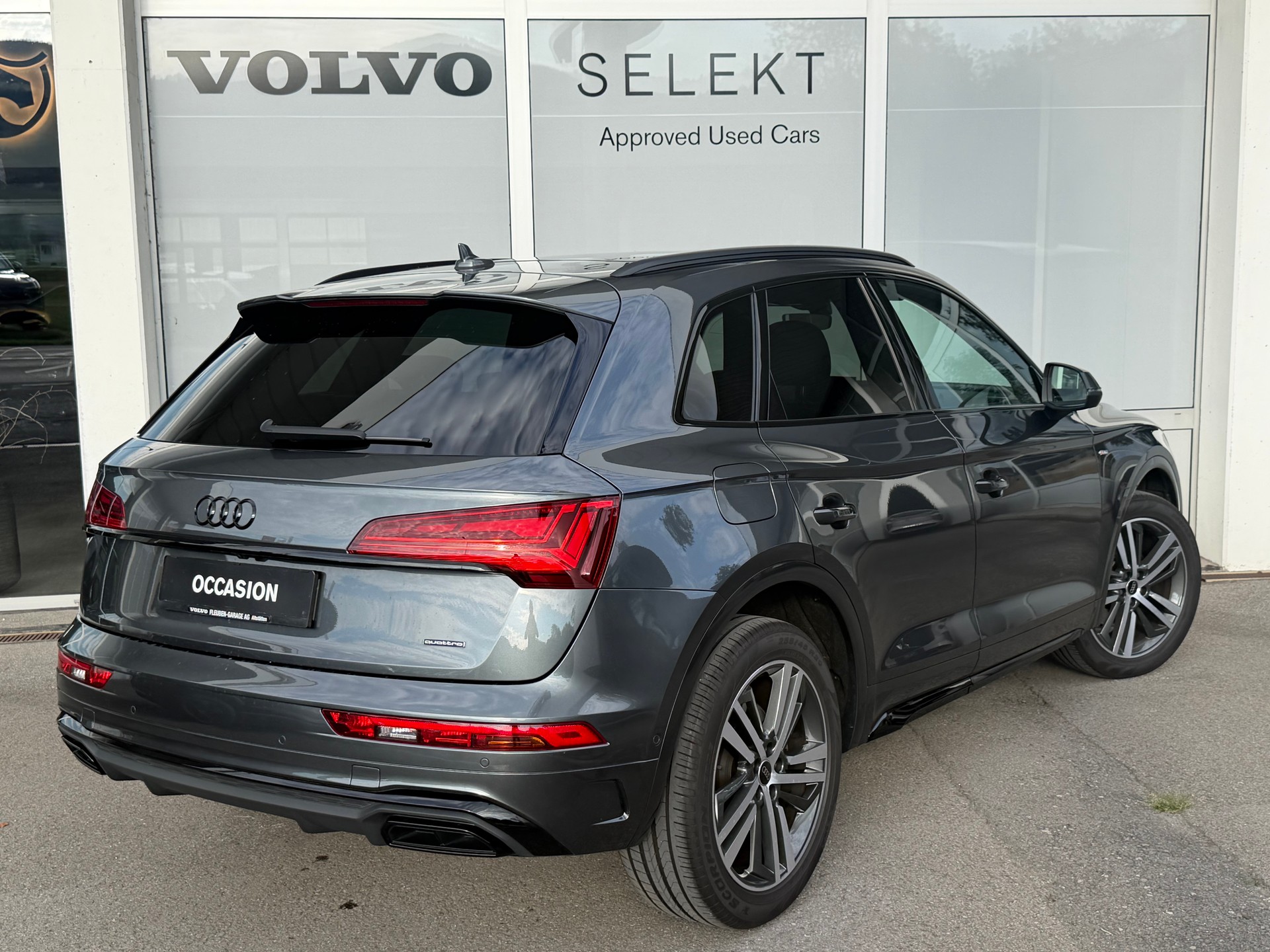 AUDI Q5 45 TFSI S-line quattro S-tronic-showroom-element-1